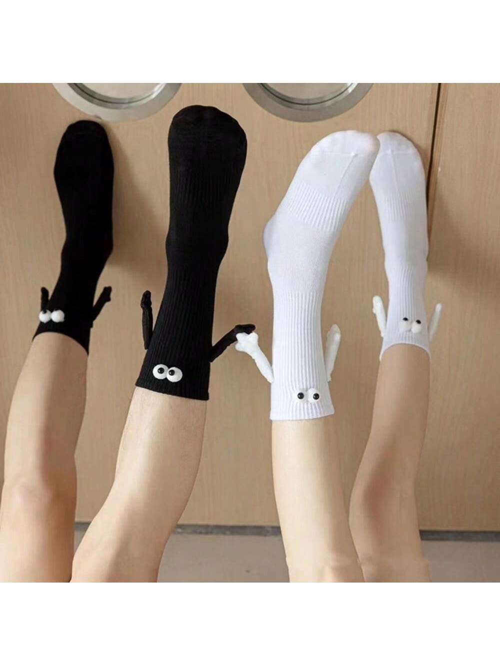 2 Paires De Chaussettes De Cheville À Motif De Dessin Animé 3d Magnétique En Noir Et Blanc, De Couleur Unie Pour La Mode D'été
