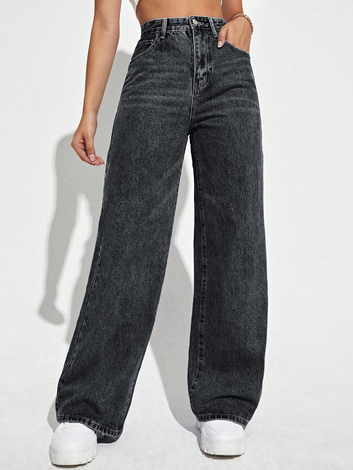 Jeans droits à taille haute lavés de manière décontractée