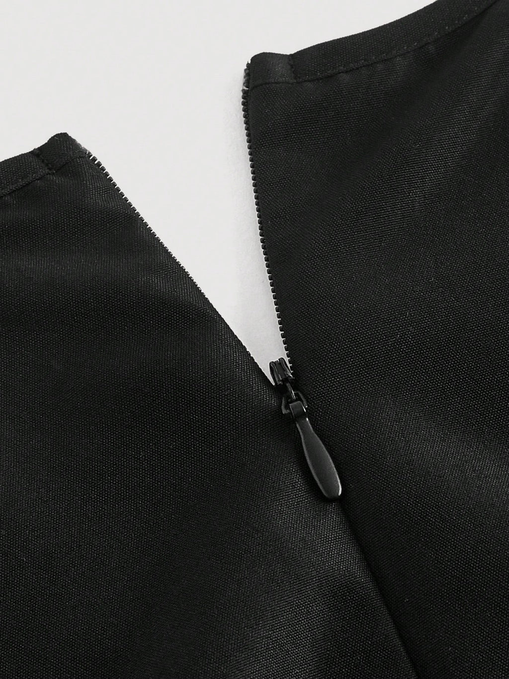 SHEIN MOD Robe longue noire de soirée avec détail froncé et croix latérale