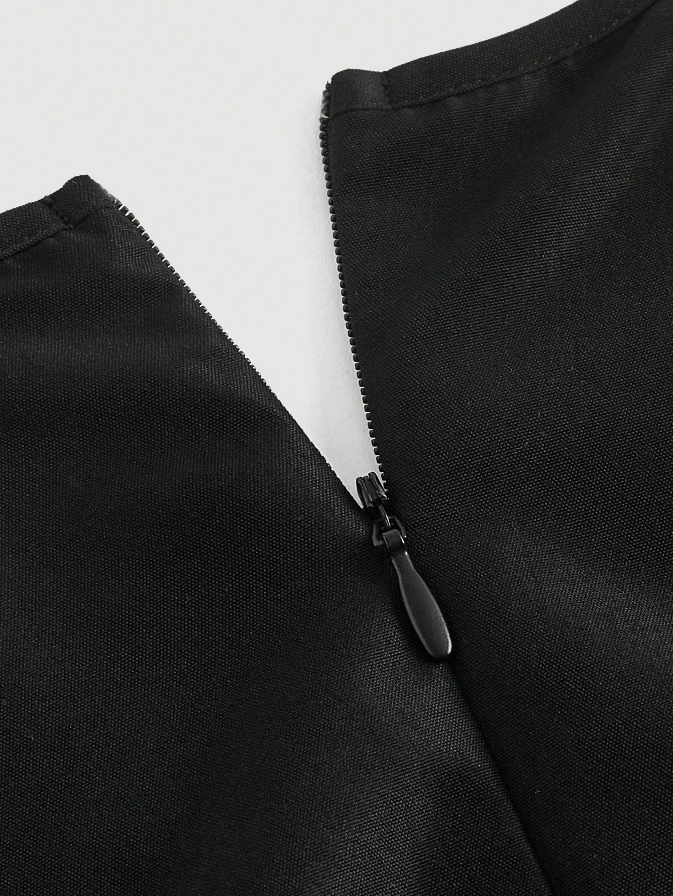 SHEIN MOD Robe longue noire de soirée avec détail froncé et croix latérale