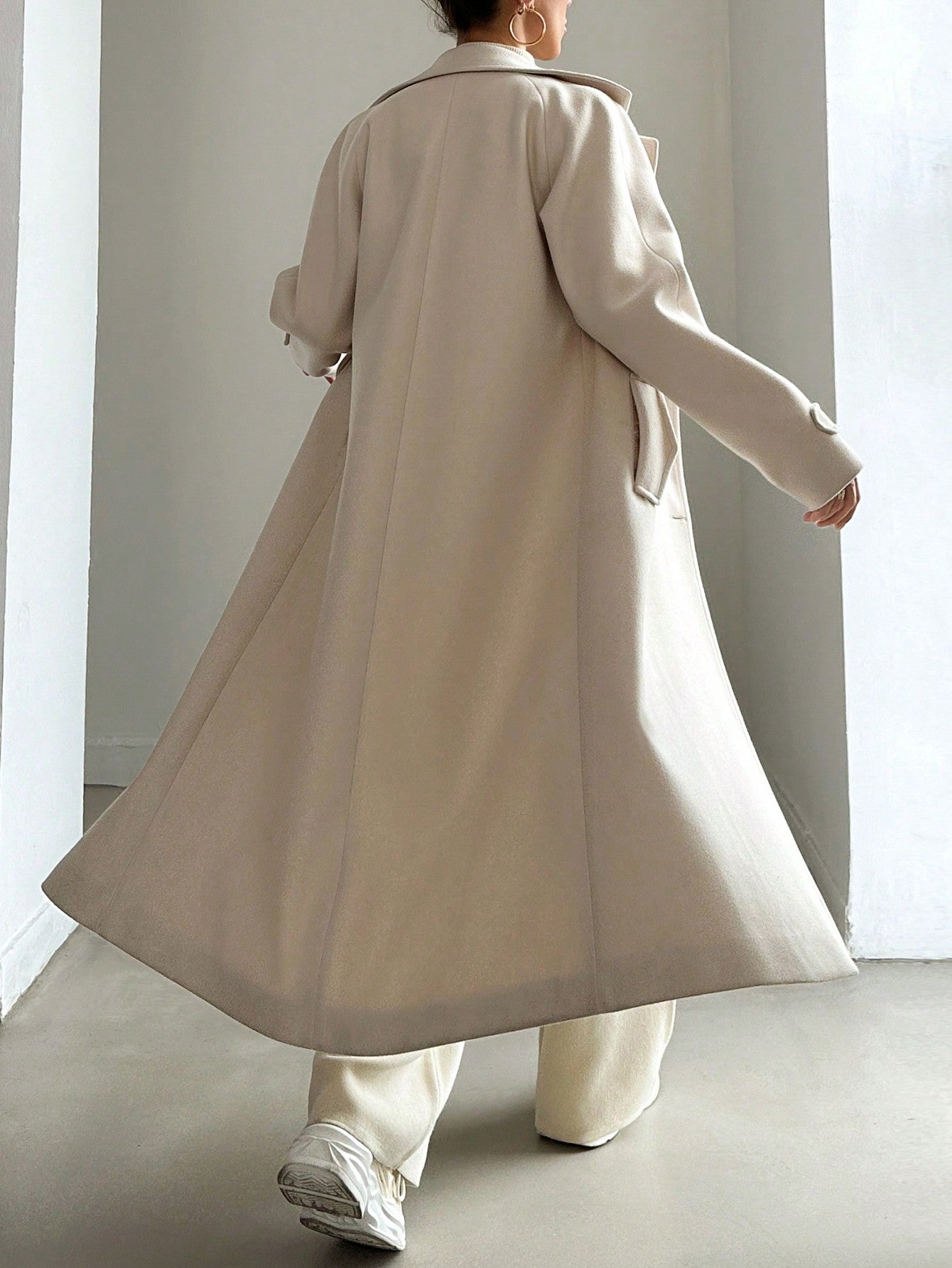 SHEIN Manteau En Laine Double Boutonnage Pour Femmes Couleur Unie Avec Col De Costume