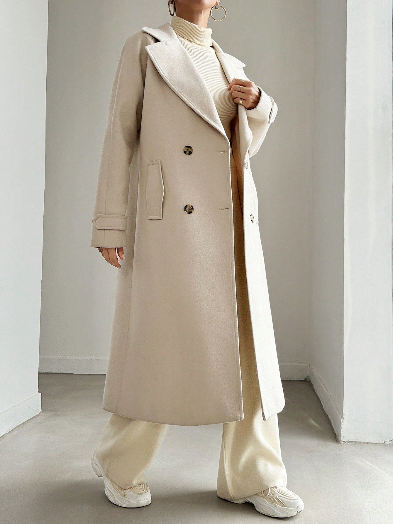 SHEIN Manteau En Laine Double Boutonnage Pour Femmes Couleur Unie Avec Col De Costume