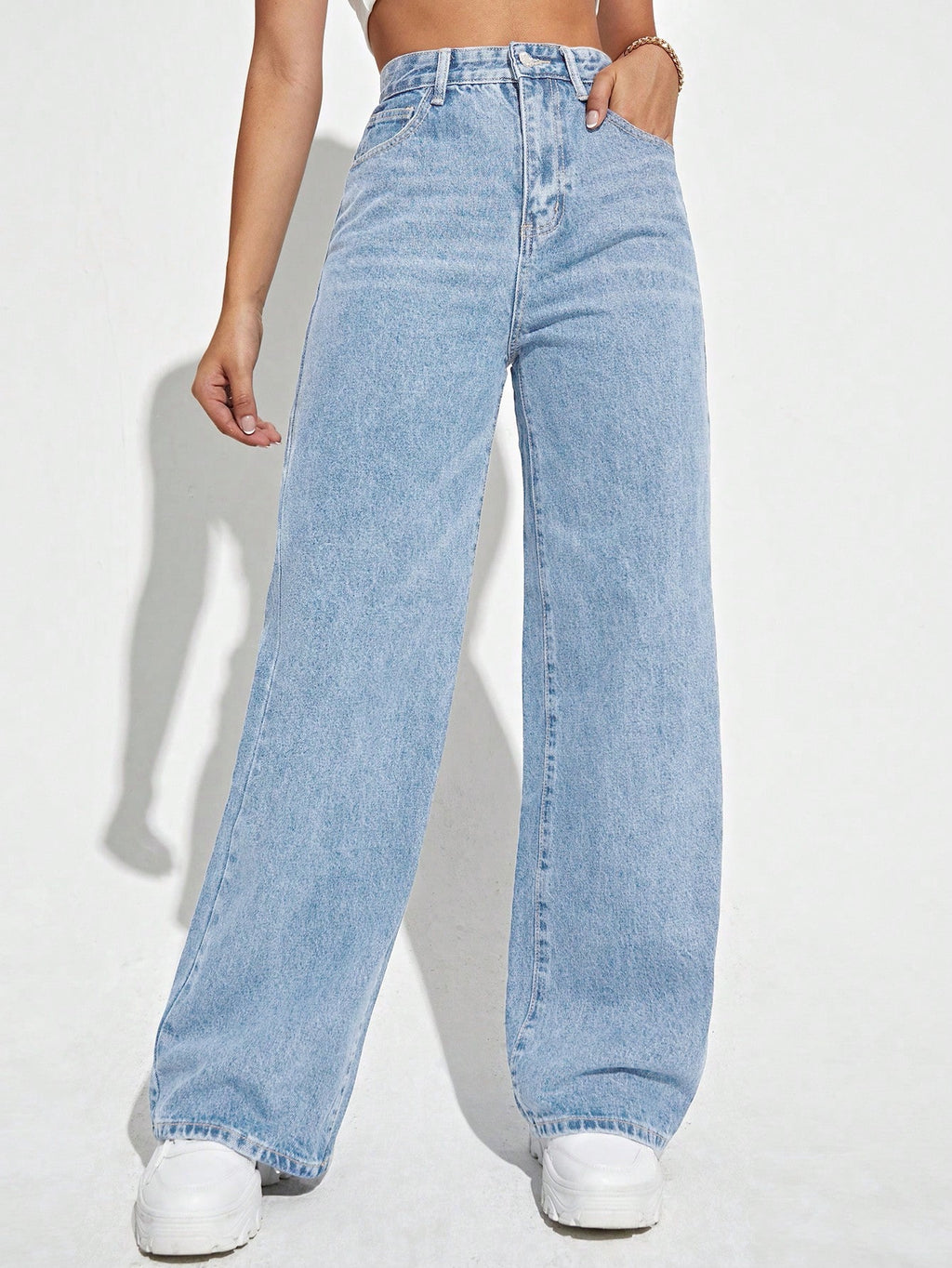 Jeans droits à taille haute lavés de manière décontractée