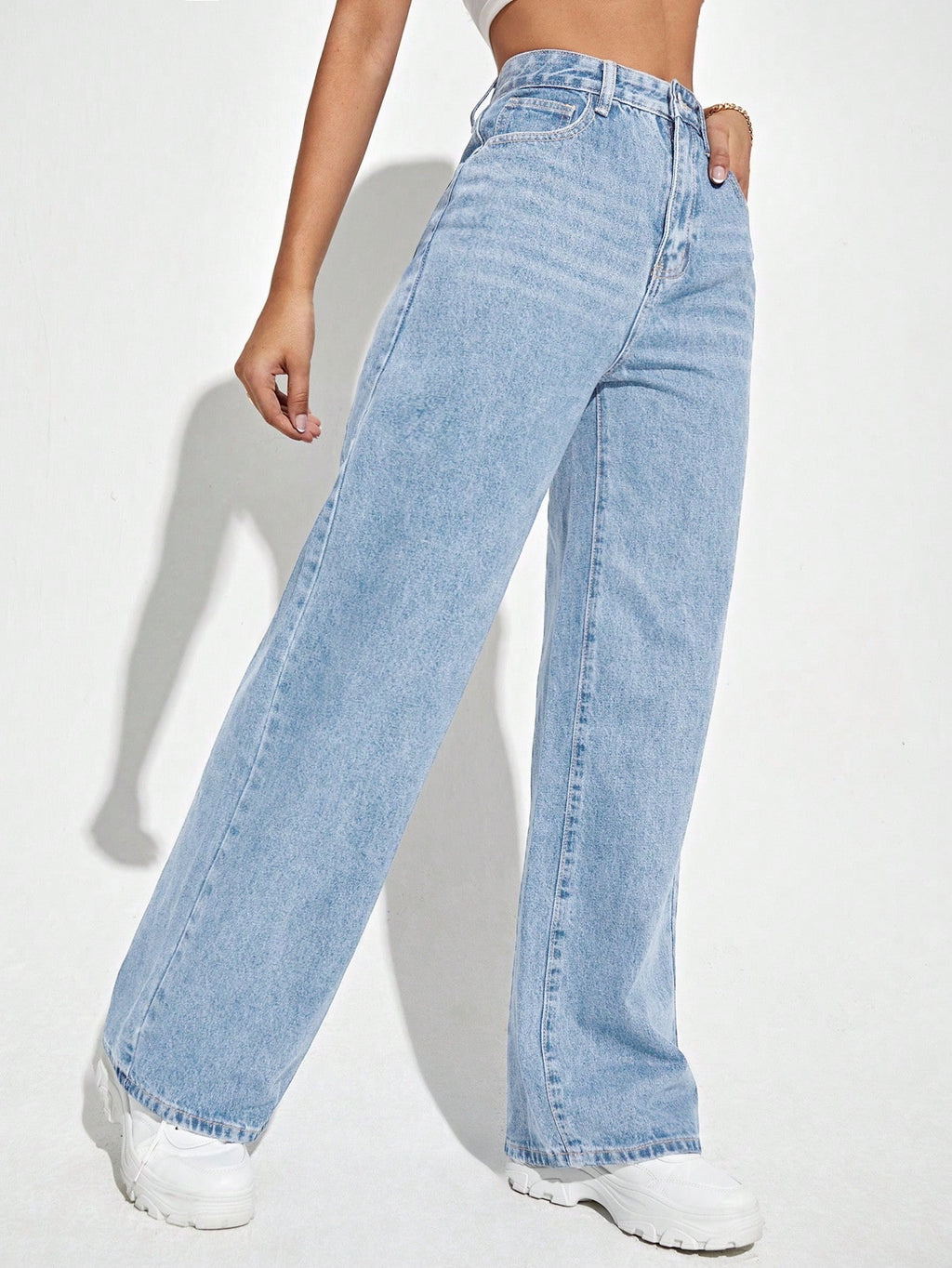 Jeans droits à taille haute lavés de manière décontractée