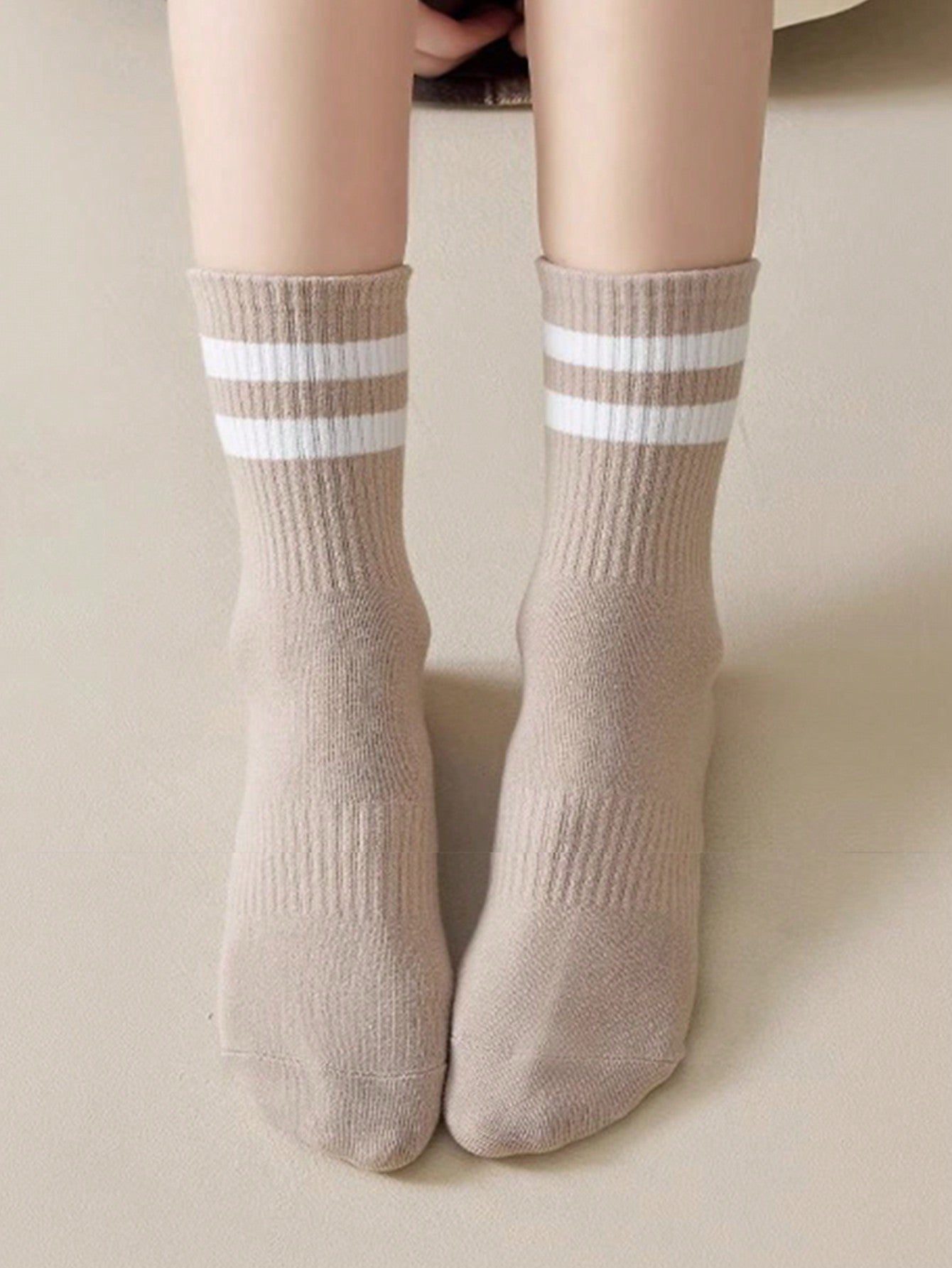 6 paires de chaussettes mi-mollet polyvalentes, respirantes, mode et décontractées pour femmes, convenant aux activités professionnelles, sportives, de course et de cyclisme