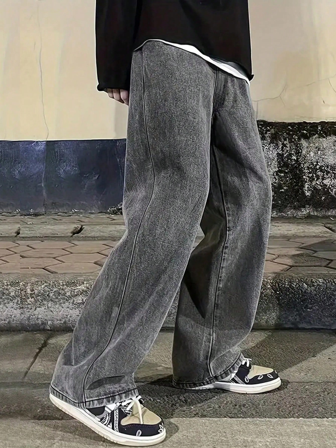 Manfinity Hypemode Jeans droits à poches obliques lavés, coupe ample pour hommes