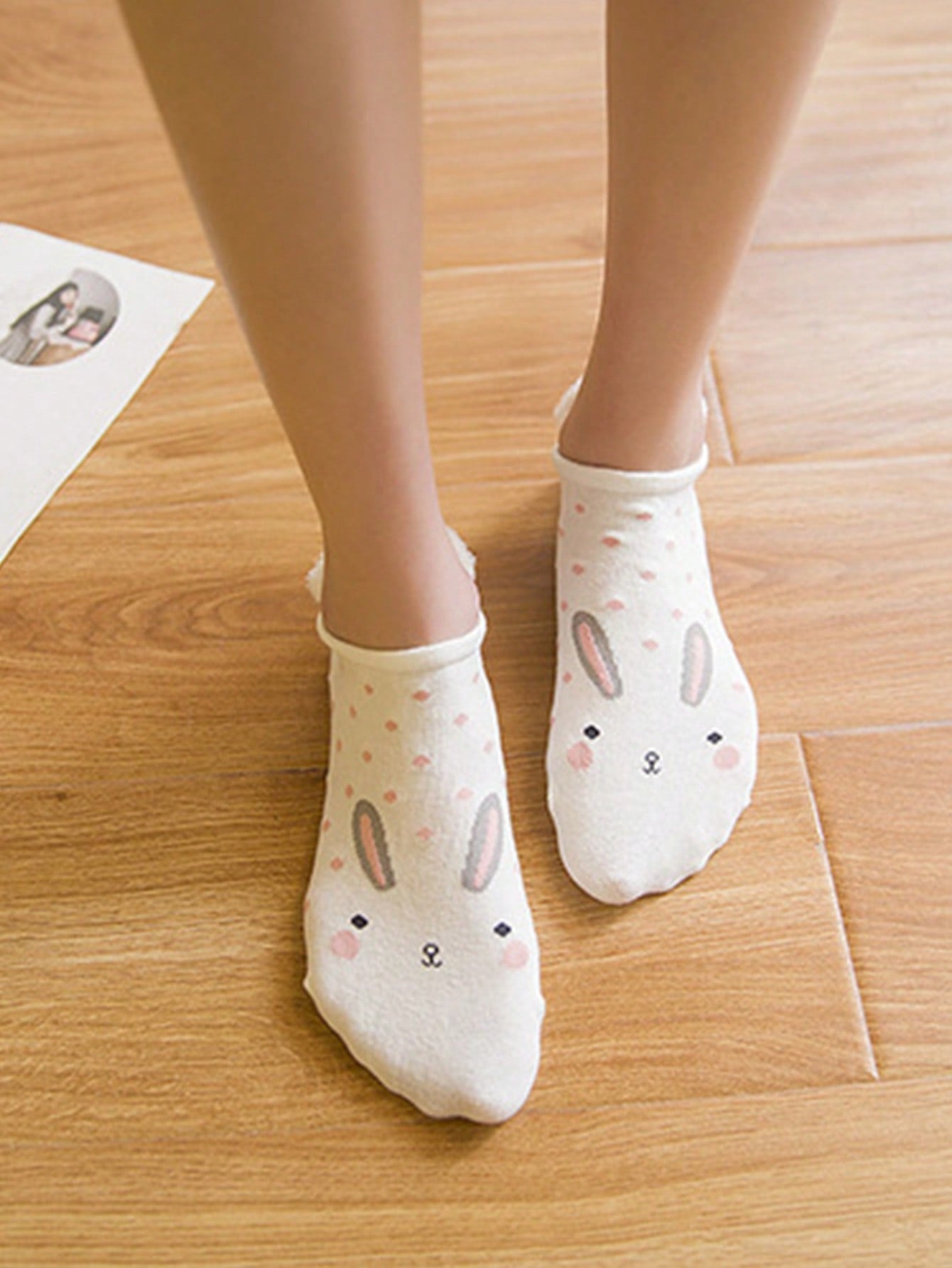 16 Paires (expédiées au hasard) Chaussettes courtes pour femmes avec motif d'animal de dessin animé créatif et mignon, oreilles en peluche 3D, confortables et polyvalentes, convient pour une tenue quotidienne et des tenues de voyage