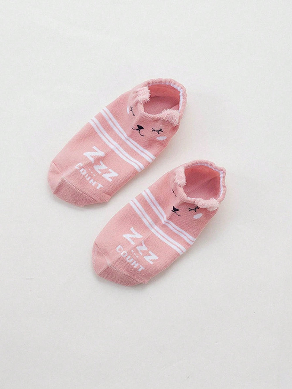 16 Paires (expédiées au hasard) Chaussettes courtes pour femmes avec motif d'animal de dessin animé créatif et mignon, oreilles en peluche 3D, confortables et polyvalentes, convient pour une tenue quotidienne et des tenues de voyage