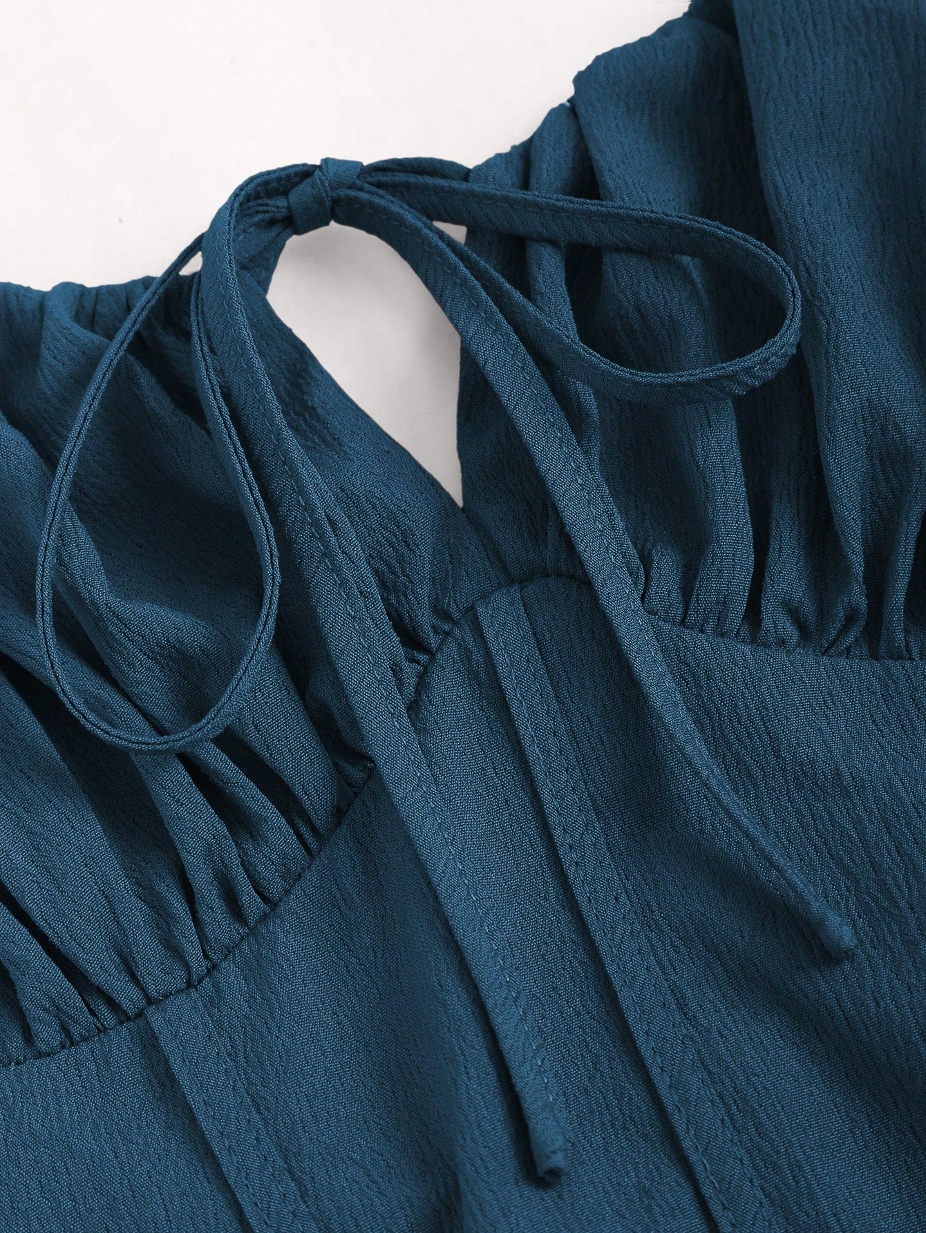 Sweetra Robe cache-cœur à lacets sans dos de couleur unie avec taille marquée, couleur bordeaux, tenue pour femme
