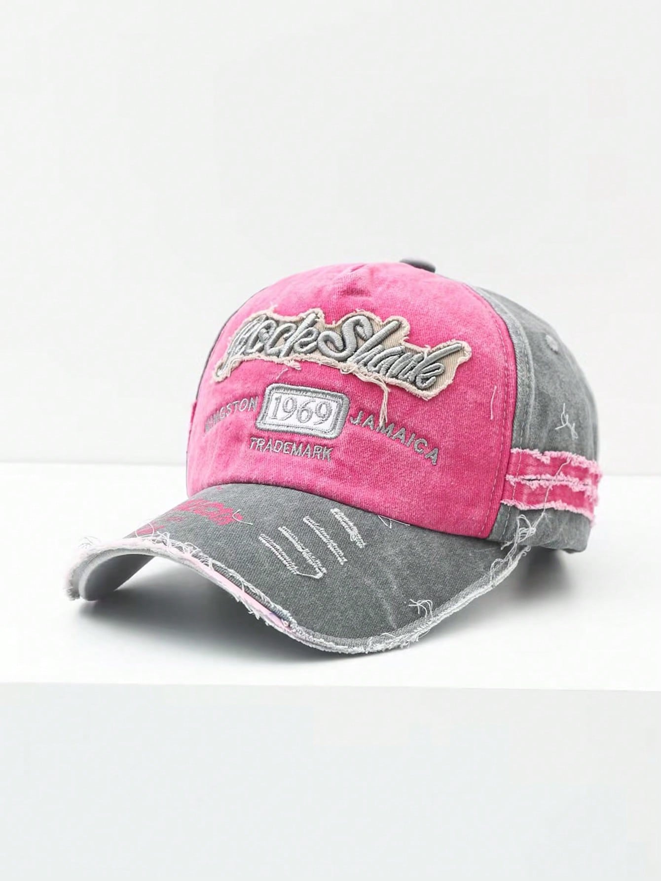 Casquette de baseball décontractée pour homme et femme, style vintage et délavée avec trous, convenable pour une utilisation quotidienne