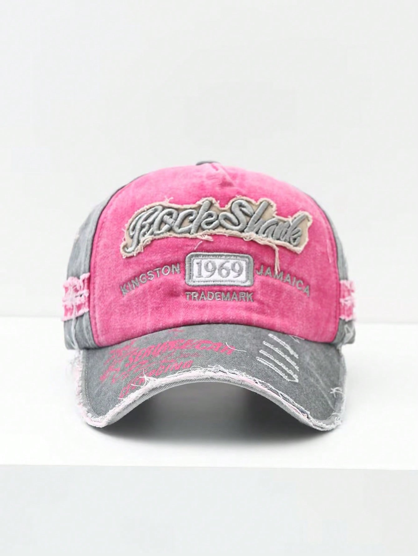 Casquette de baseball décontractée pour homme et femme, style vintage et délavée avec trous, convenable pour une utilisation quotidienne