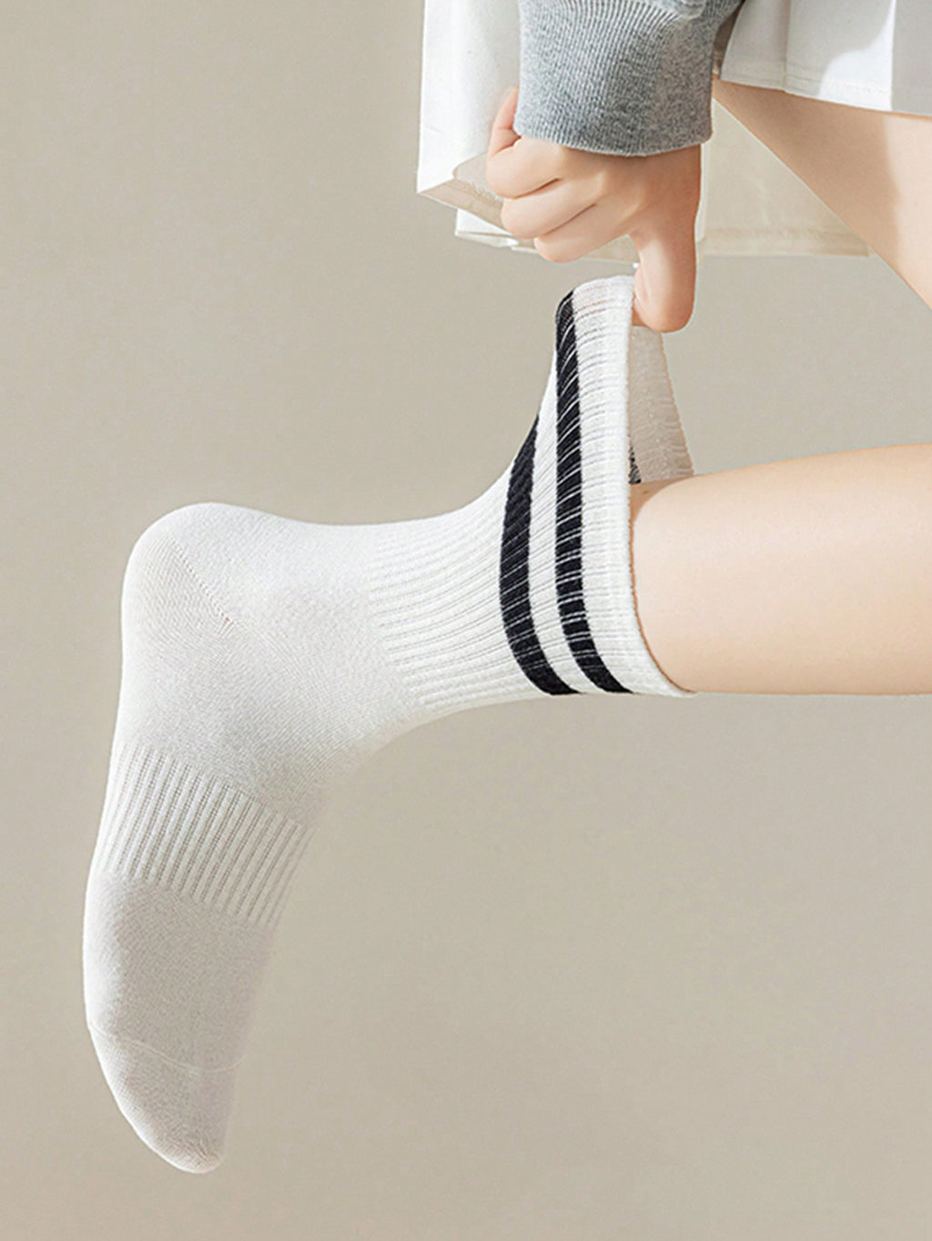 6 paires de chaussettes mi-mollet polyvalentes, respirantes, mode et décontractées pour femmes, convenant aux activités professionnelles, sportives, de course et de cyclisme