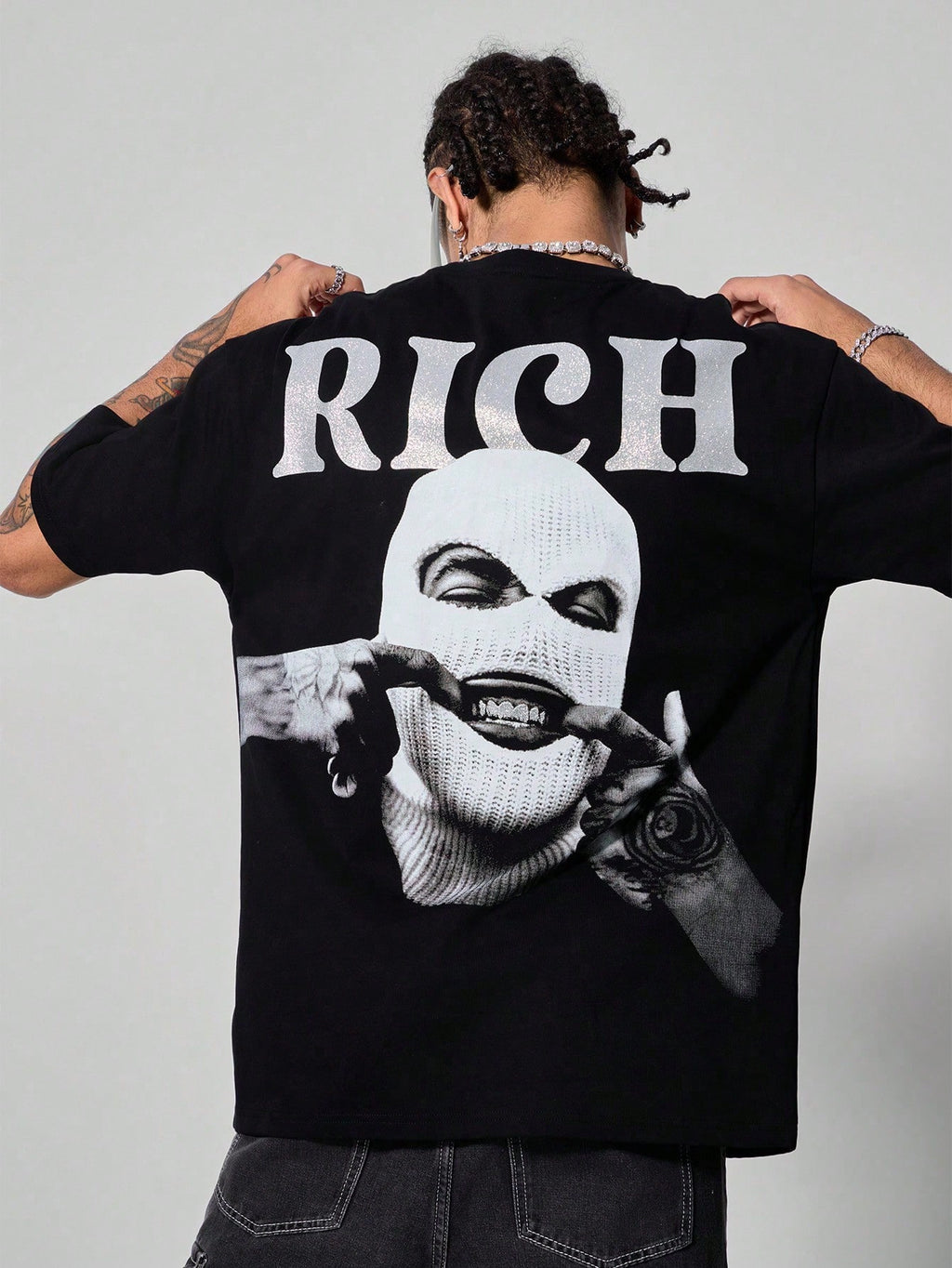 T-shirt casual pour homme à manches courtes avec impression graphique de lettres et de personnages