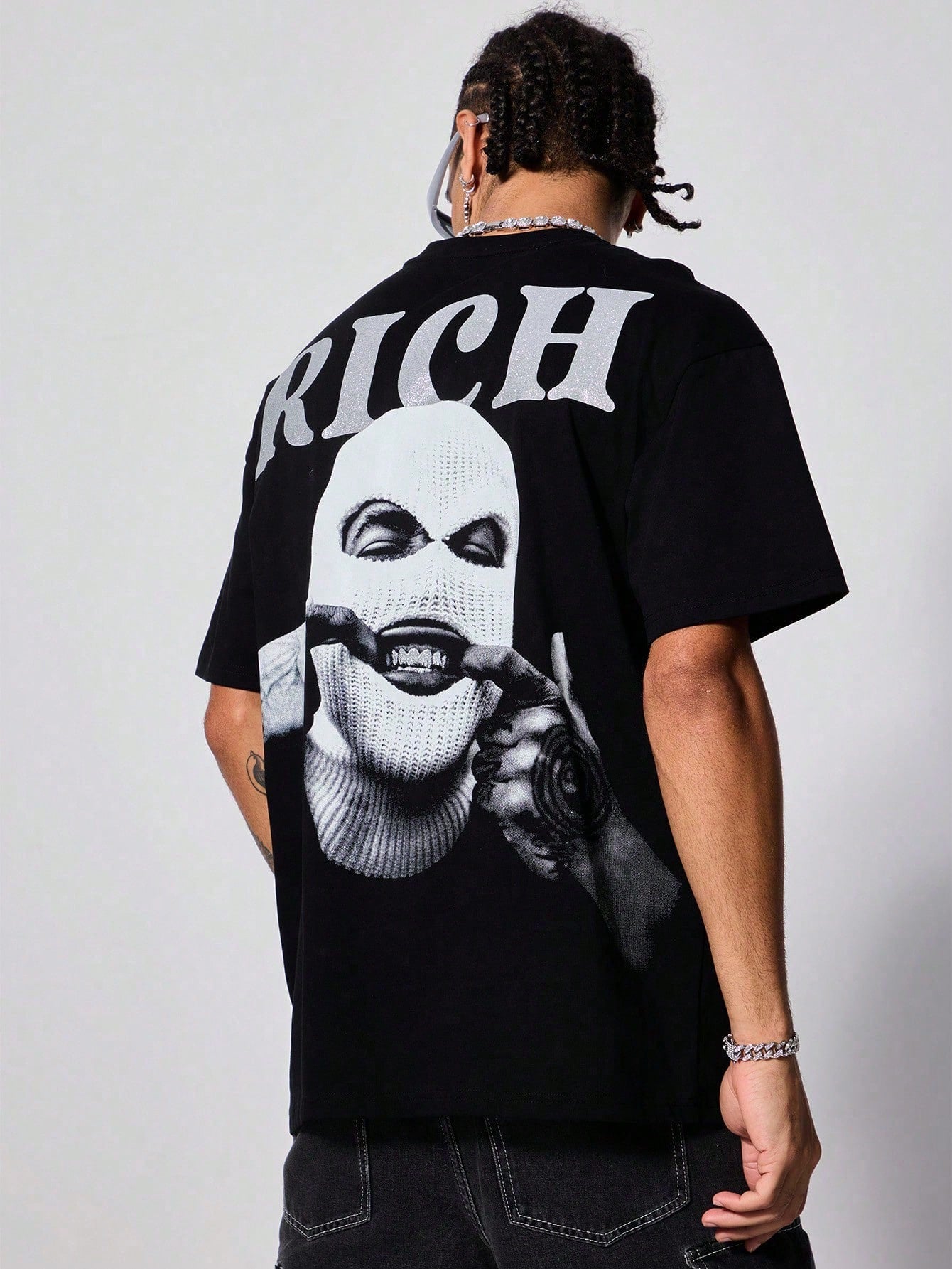 T-shirt casual pour homme à manches courtes avec impression graphique de lettres et de personnages