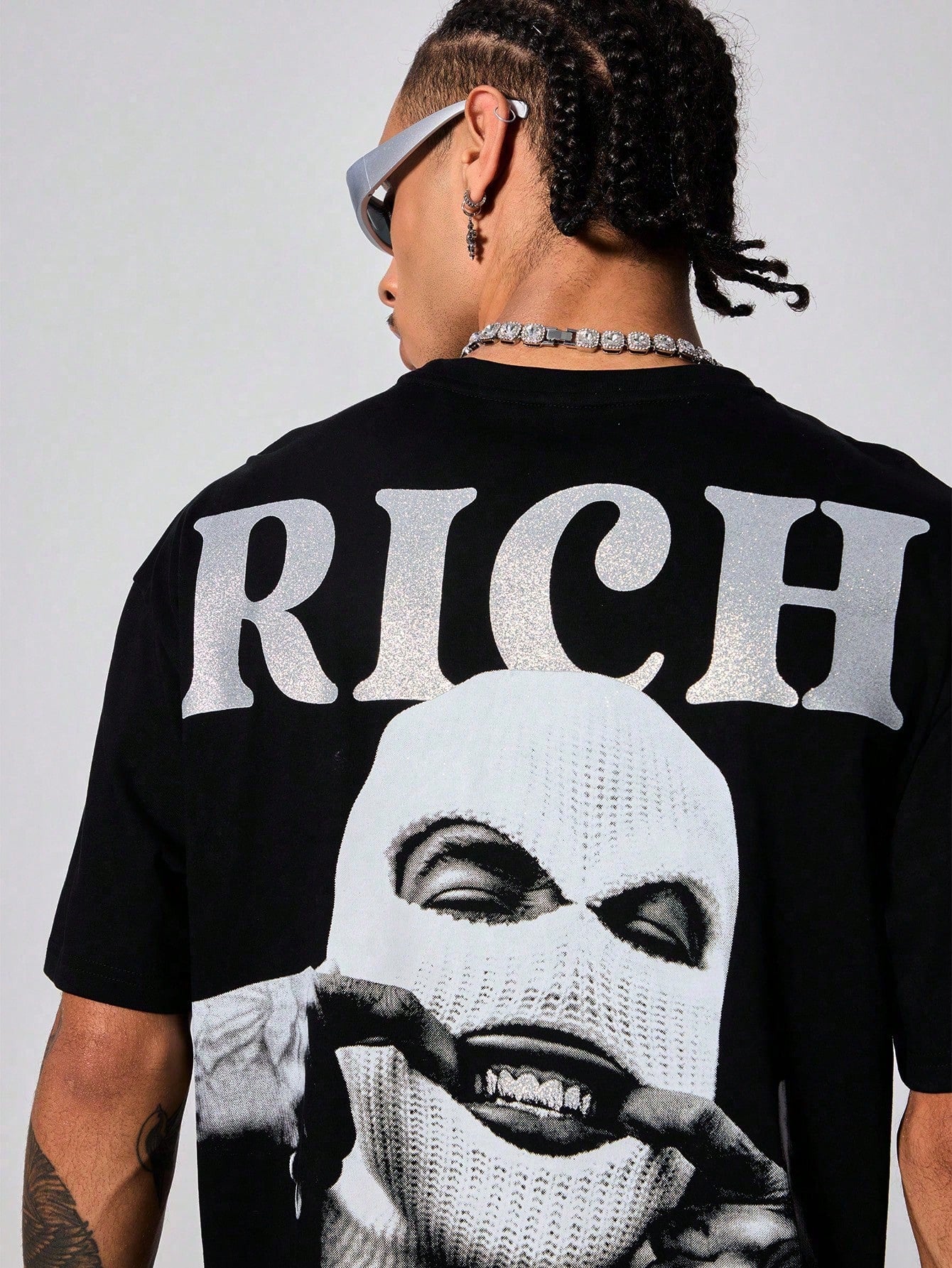 T-shirt casual pour homme à manches courtes avec impression graphique de lettres et de personnages