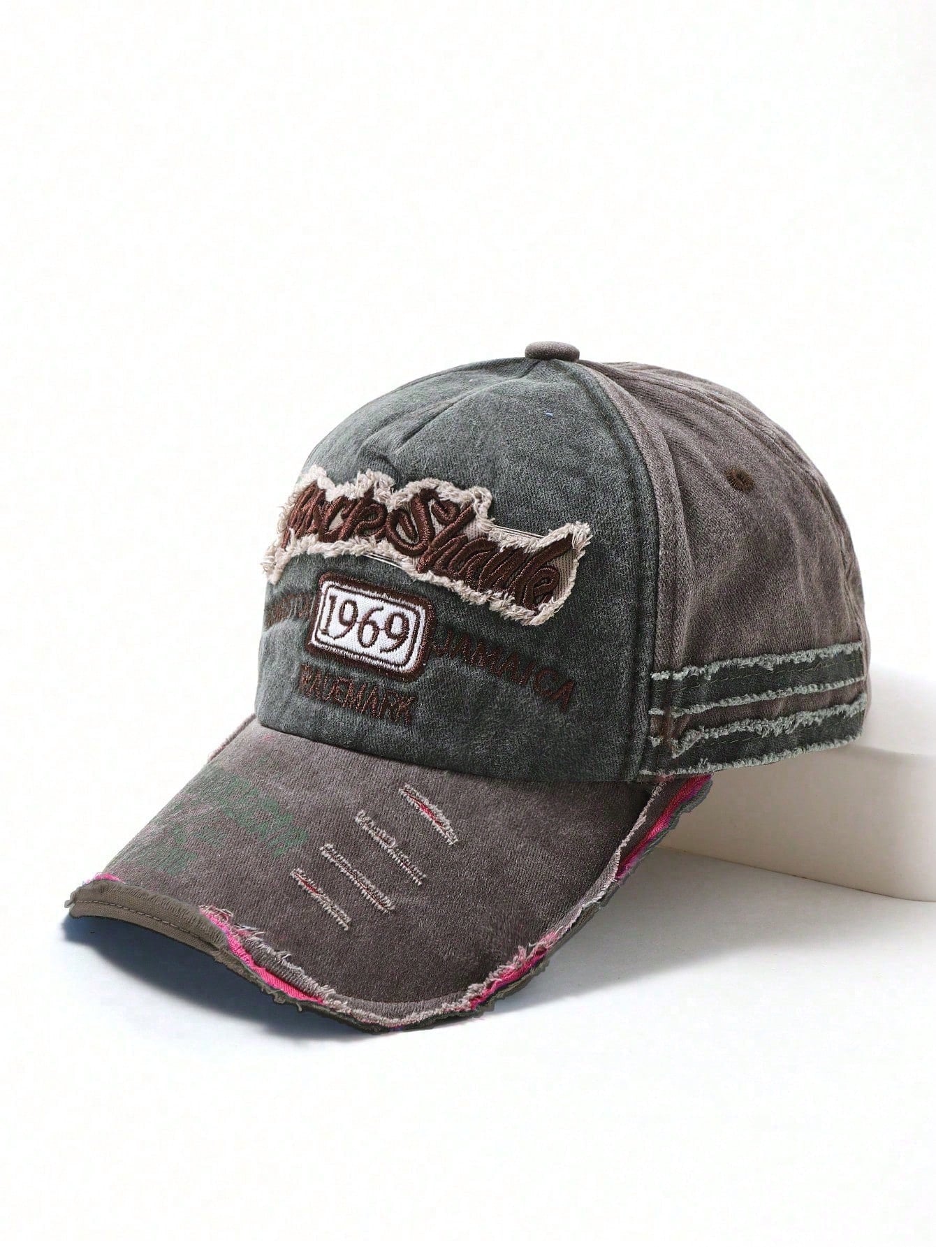 Casquette de baseball décontractée pour homme et femme, style vintage et délavée avec trous, convenable pour une utilisation quotidienne