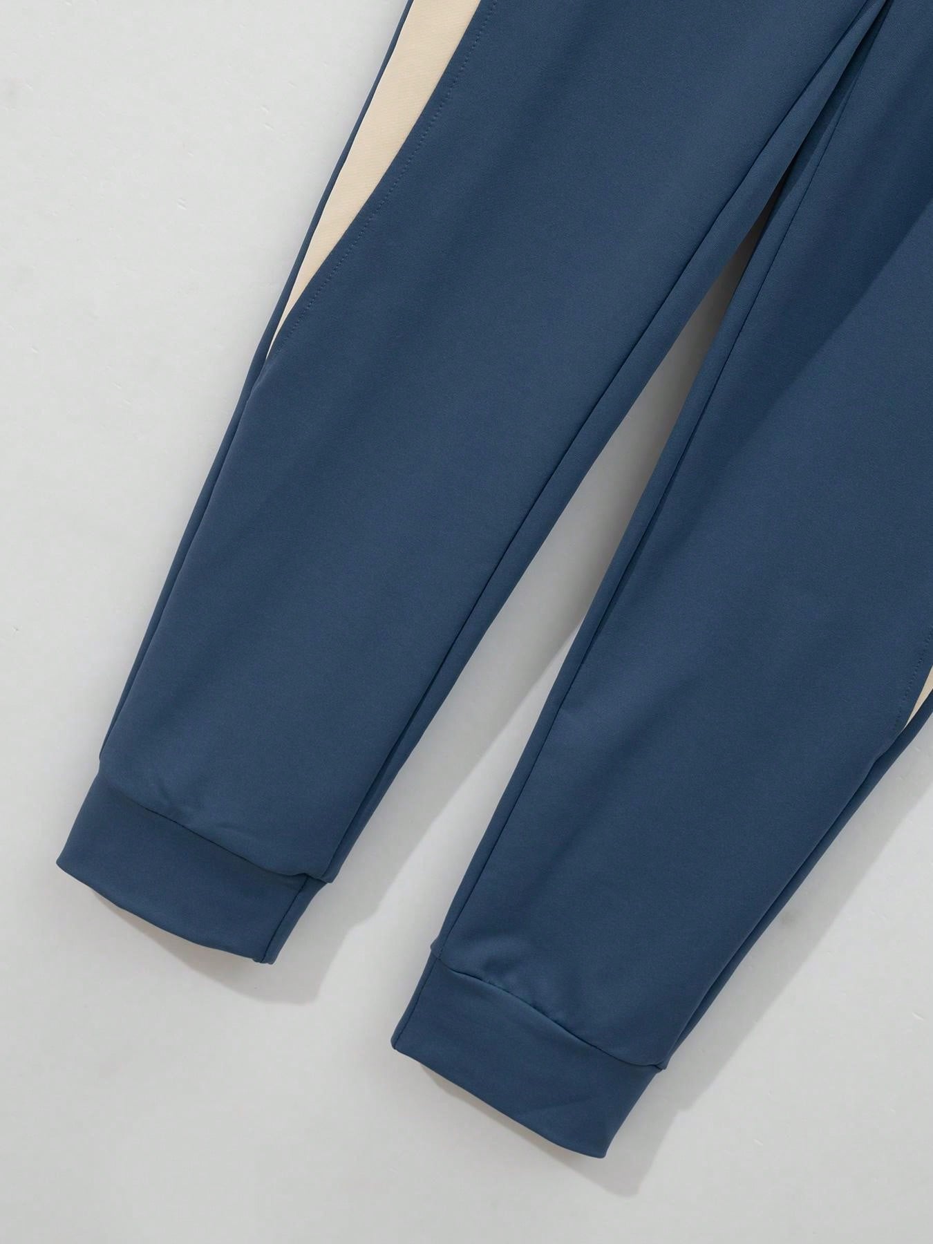1 set Homme veste de baseball monobloc décontractée à col et pantalon, blocs de couleurs, 2 pièces, d'épaisseur moyenne, convient pour les voyages et l'usage quotidien