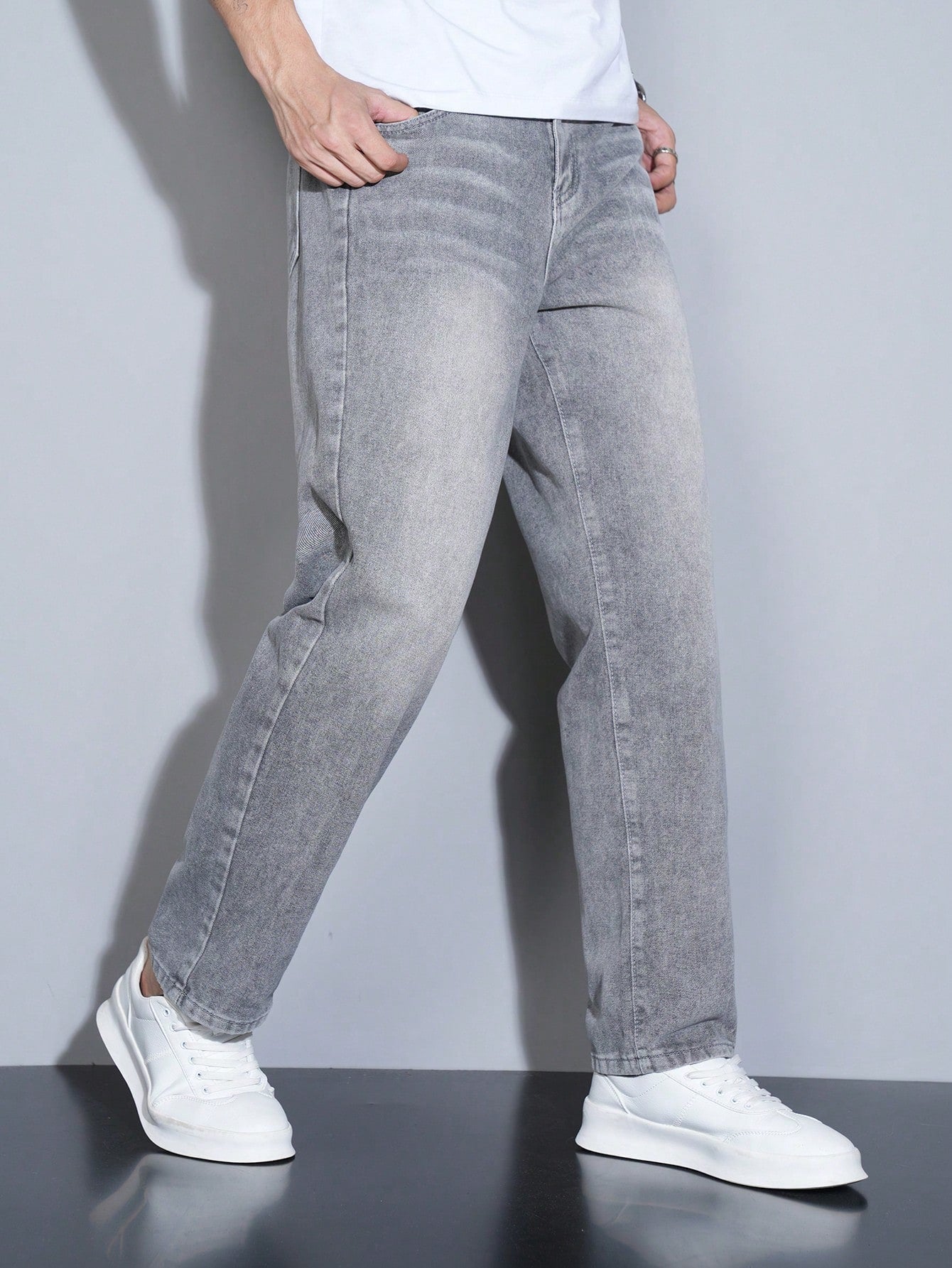 Manfinity Homme Jeans en denim casual à coupe droite et ample avec plusieurs poches pour hommes