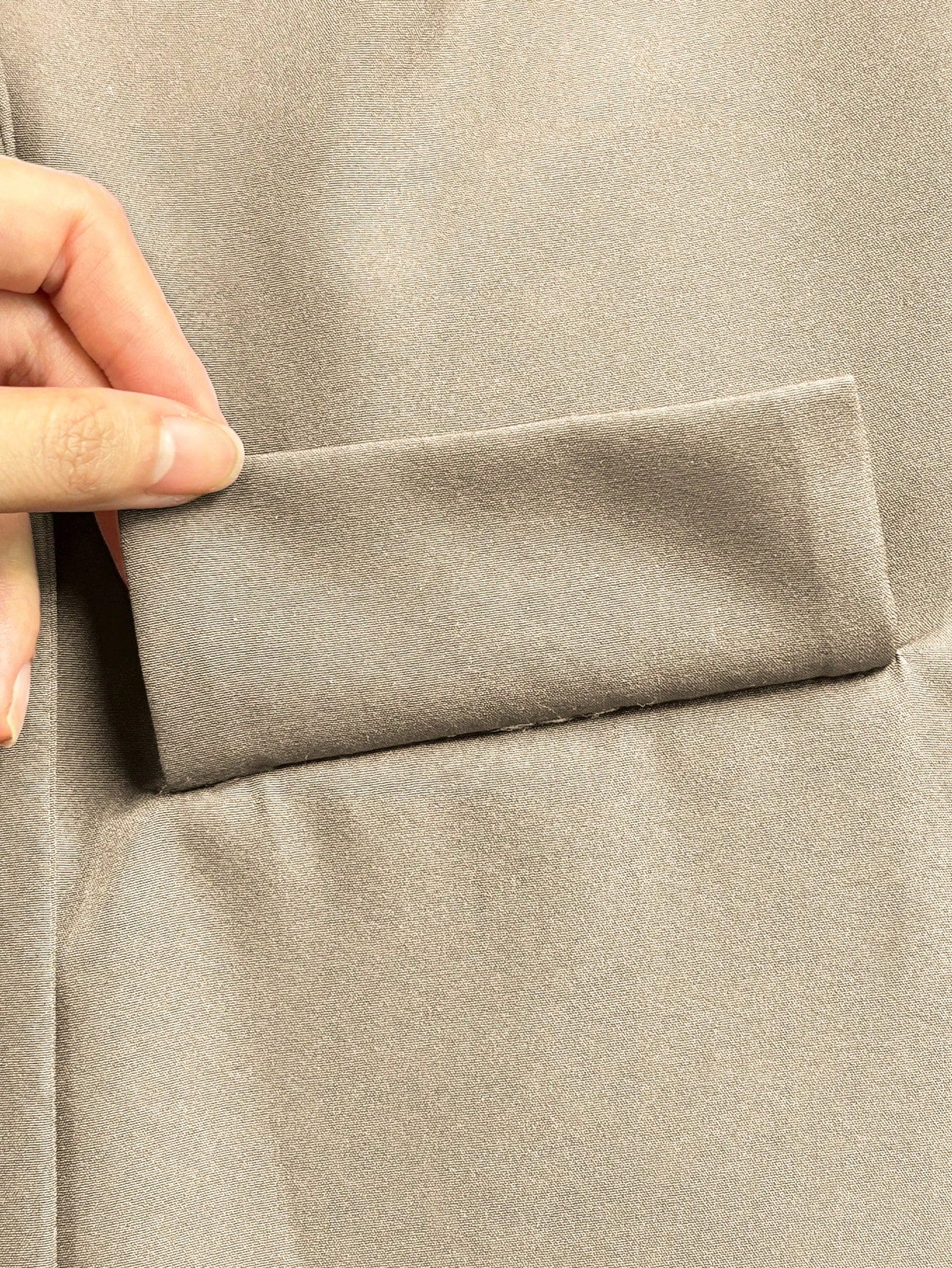 SHEIN Clasi Blazer sans manches à double boutonnage de couleur unie décontracté