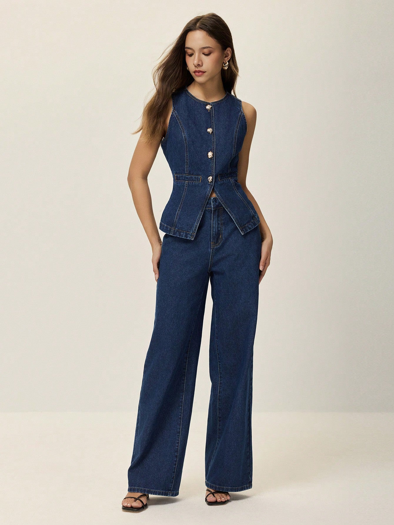 Poéselle Ensemble 2 pièces pour femmes : débardeur avec fente à la taille et boutons en métal, et jeans longs. Ensemble en denim élégant, jeans à jambe large et ample, jeans taille haute pour femmes, FW25