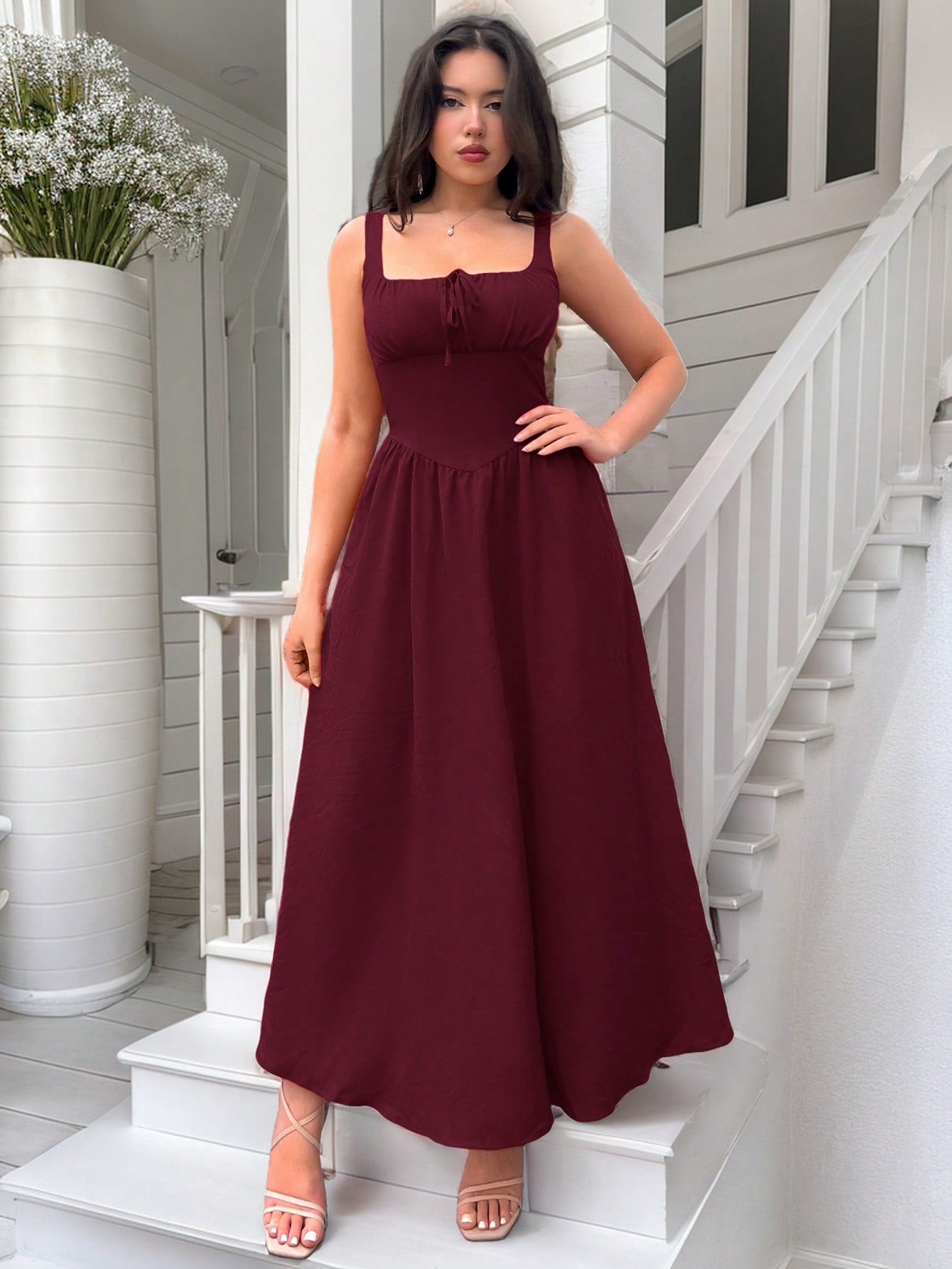 Robe longue romantique rouge à encolure carrée pour femme