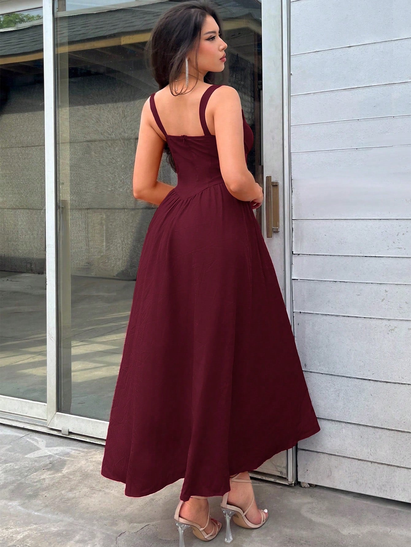 Robe longue romantique rouge à encolure carrée pour femme