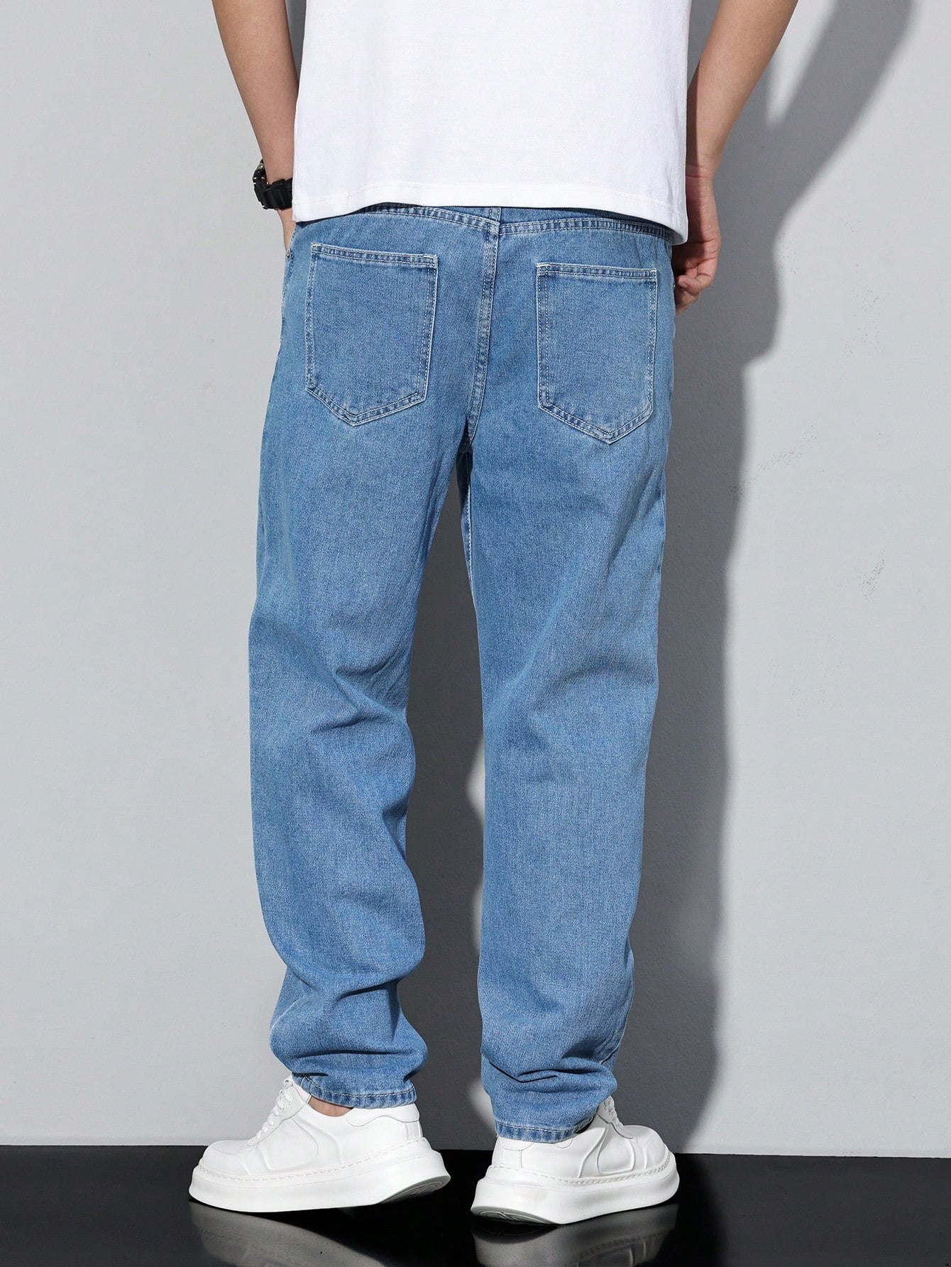 Manfinity Homme Jeans en denim fuselé délavé pour hommes, style décontracté