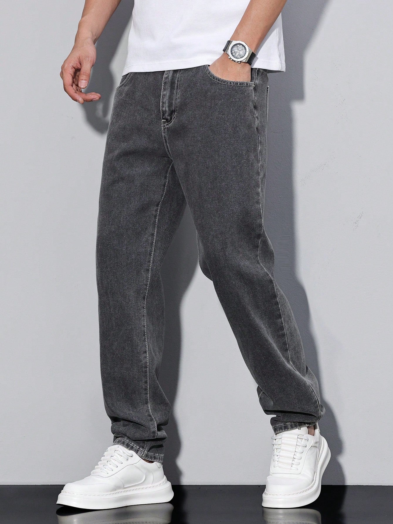 Manfinity Homme Jeans en denim fuselé délavé pour hommes, style décontracté