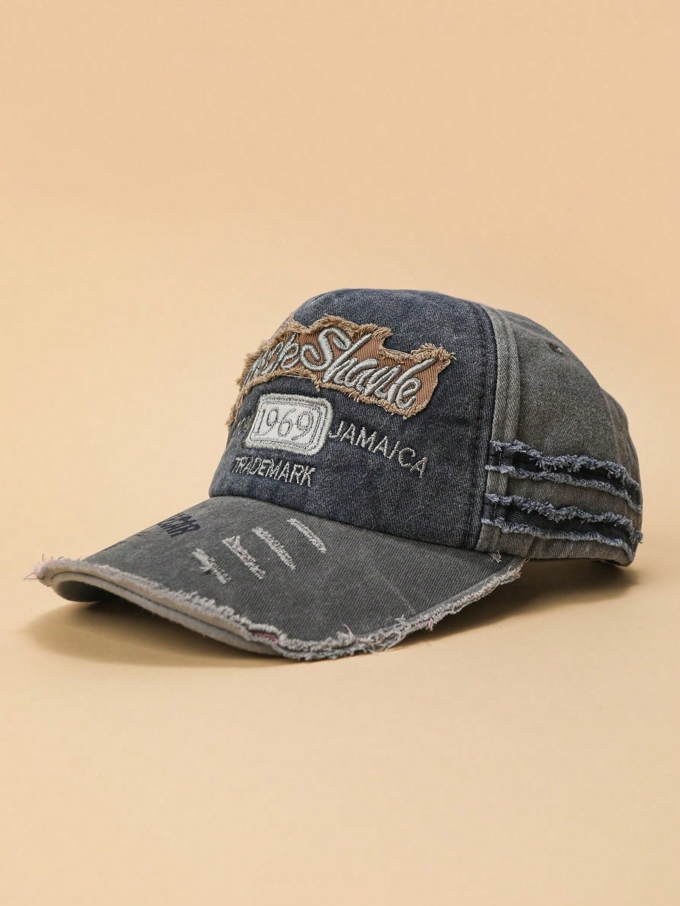 Casquette de baseball décontractée pour homme et femme, style vintage et délavée avec trous, convenable pour une utilisation quotidienne