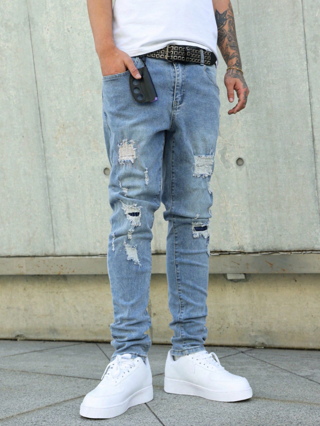 Manfinity LEGND Jeans en denim délavé simple avec poche pour hommes, portés tous les jours de façon décontractée