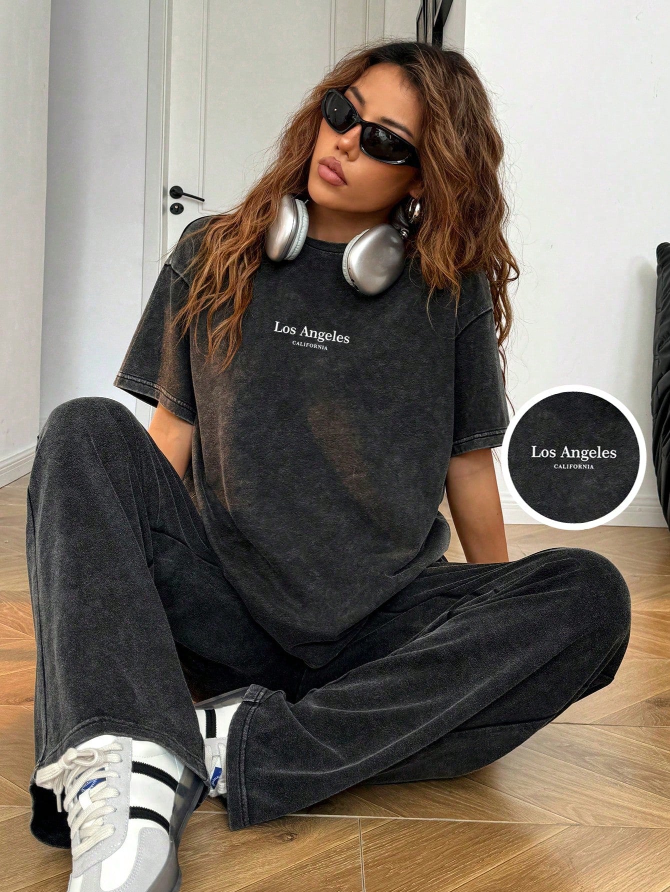 SHEIN EZwear Ensemble 2 pièces Top à manches courtes et pantalon gris vintage lavé avec broderie de lettres, tenue décontractée pour femmes