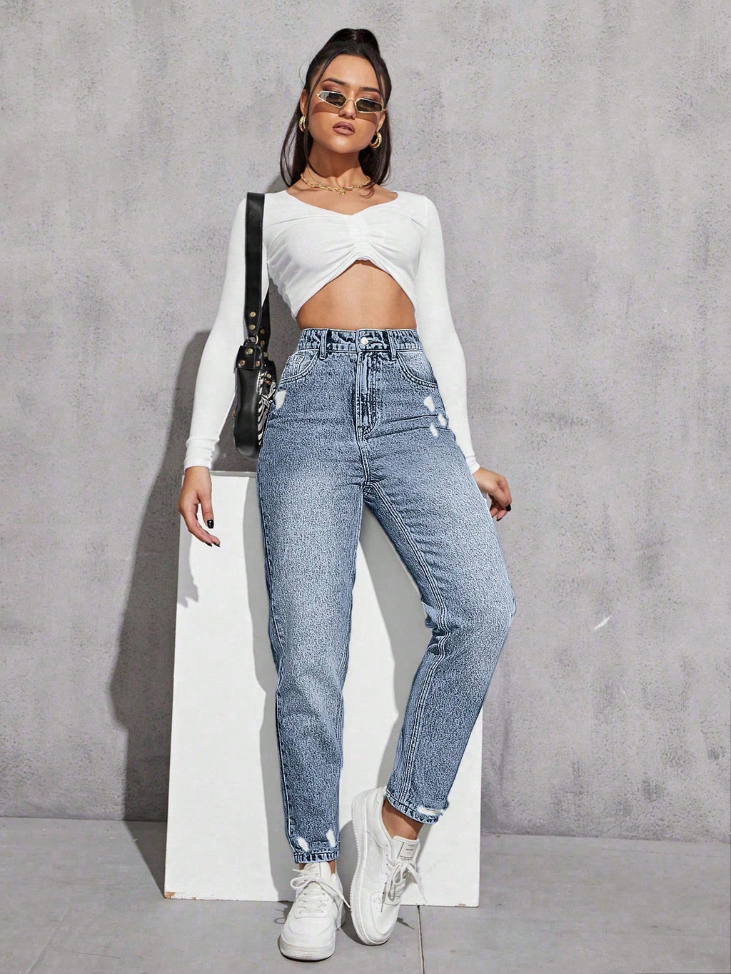 SHEIN EZwear Jeans décontractés polyvalents en denim avec jambes fuselées et poches pour femmes