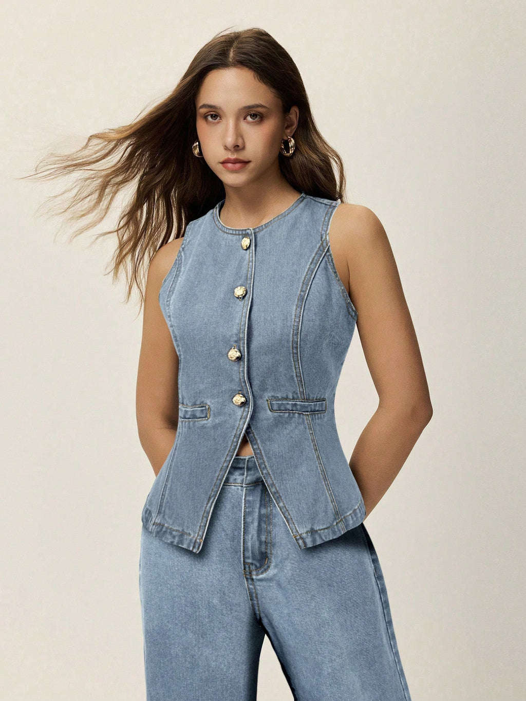 Poéselle Ensemble 2 pièces pour femmes : débardeur avec fente à la taille et boutons en métal, et jeans longs. Ensemble en denim élégant, jeans à jambe large et ample, jeans taille haute pour femmes, FW25