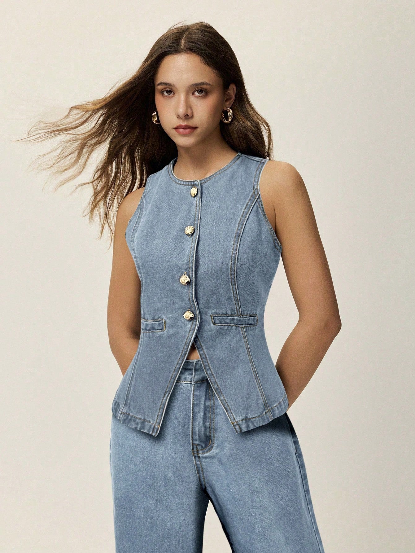 Poéselle Ensemble 2 pièces pour femmes : débardeur avec fente à la taille et boutons en métal, et jeans longs. Ensemble en denim élégant, jeans à jambe large et ample, jeans taille haute pour femmes, FW25