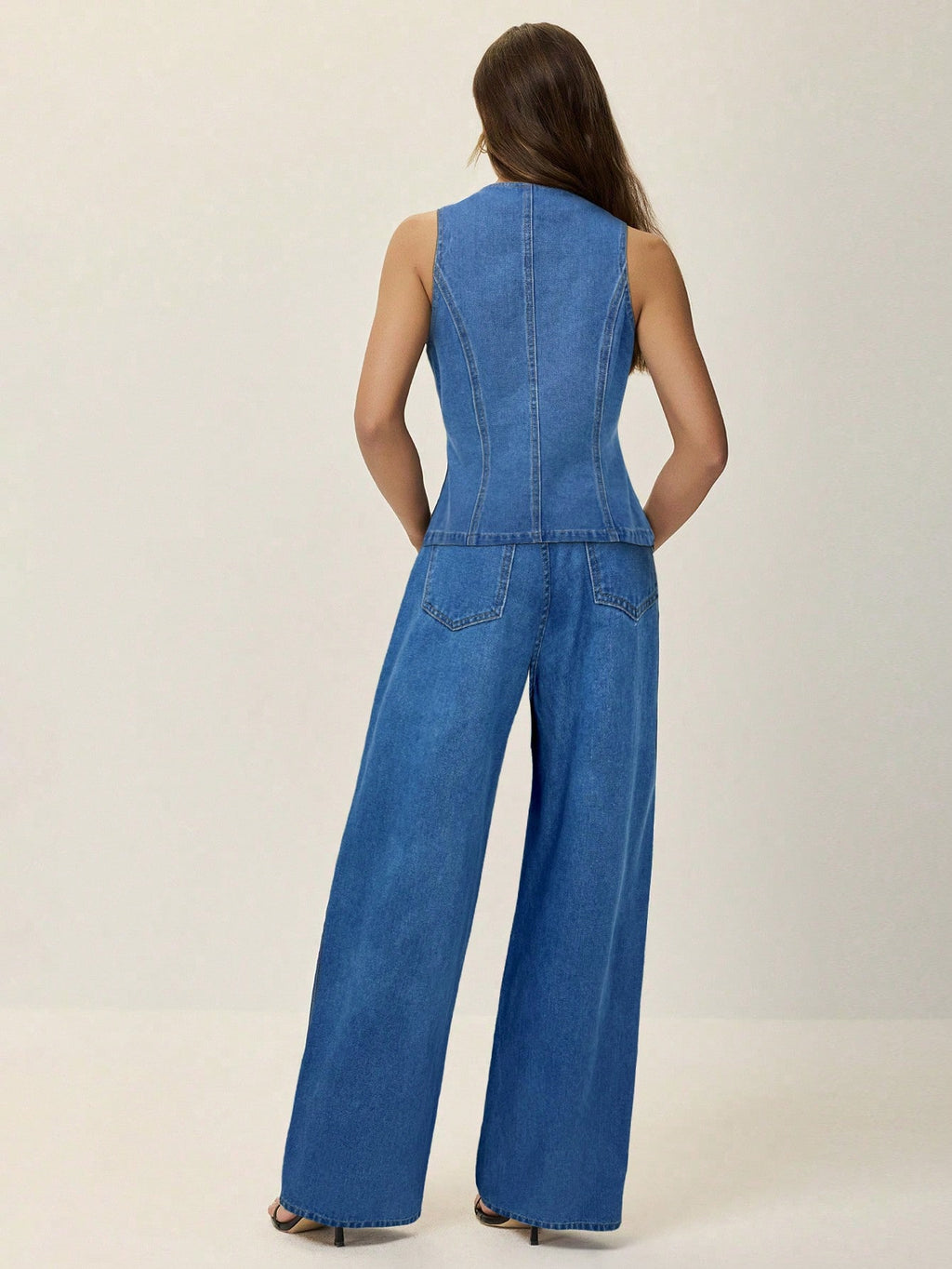 Poéselle Ensemble 2 pièces pour femmes : débardeur avec fente à la taille et boutons en métal, et jeans longs. Ensemble en denim élégant, jeans à jambe large et ample, jeans taille haute pour femmes, FW25