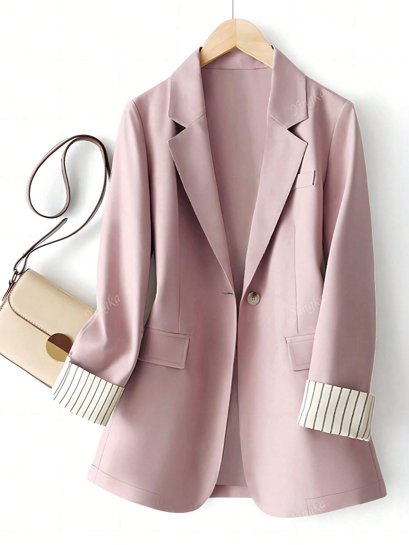 Blazer régulier pour femmes avec revers à rayures patchwork et un bouton