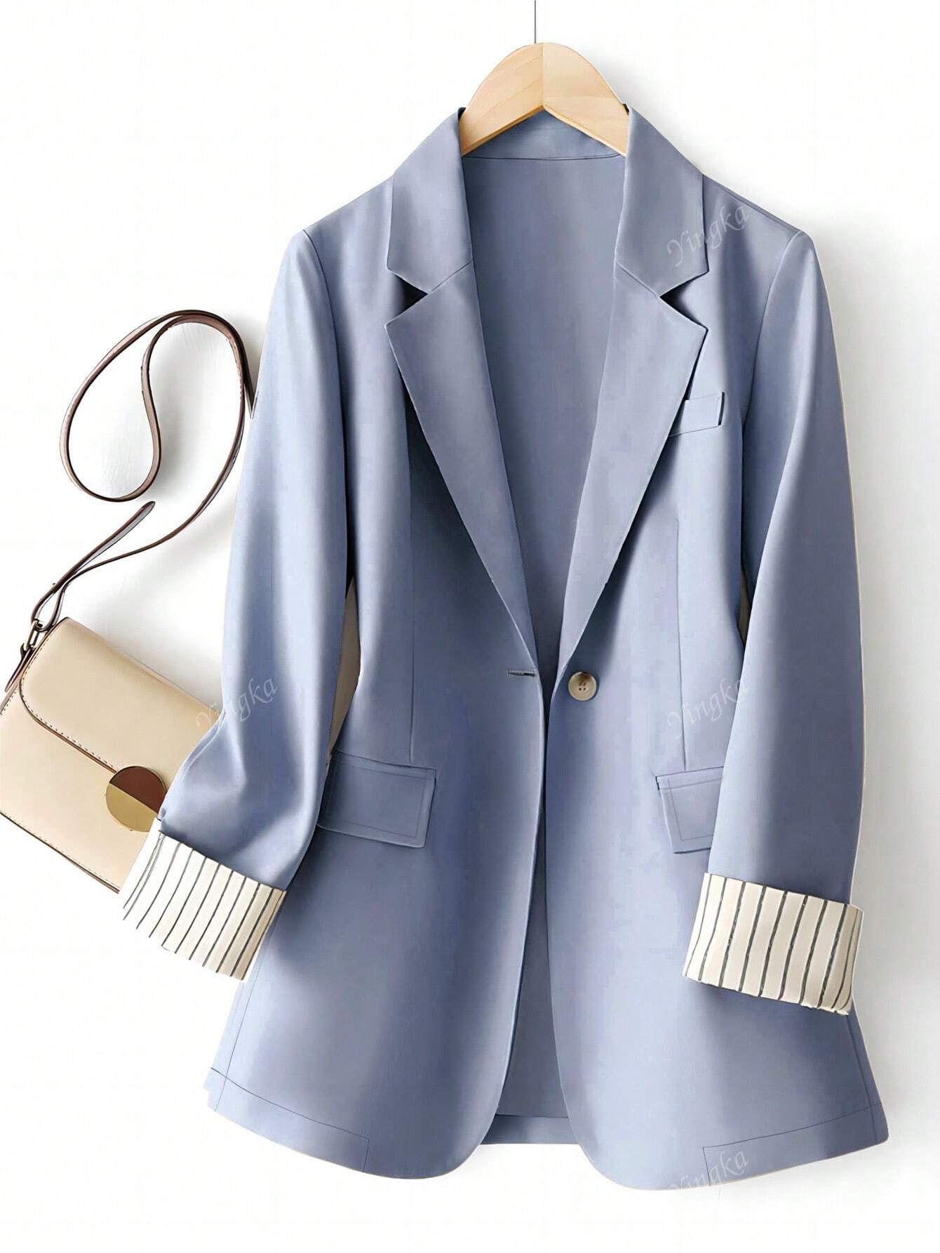 Blazer régulier pour femmes avec revers à rayures patchwork et un bouton