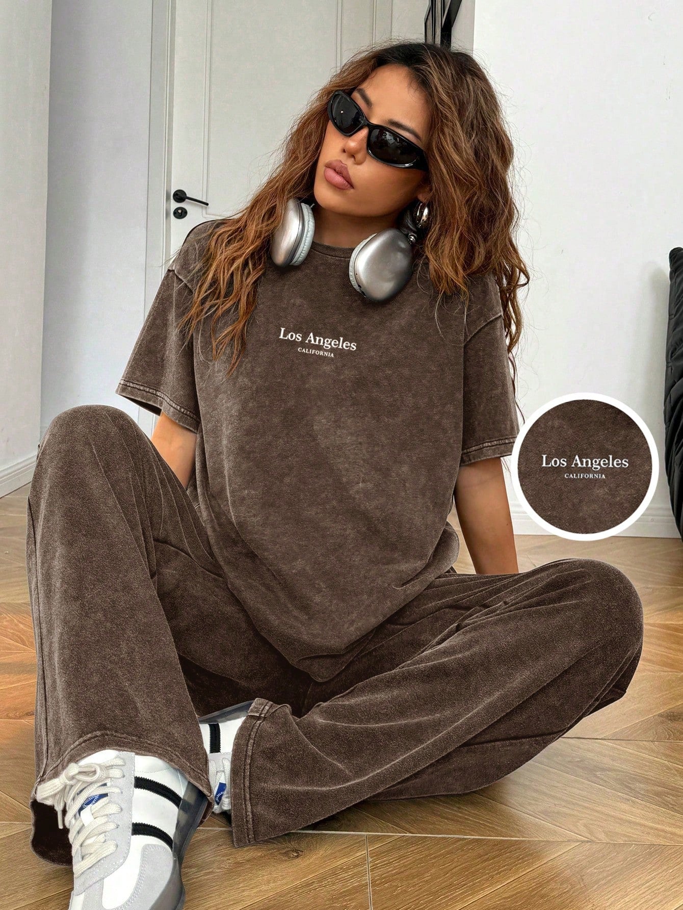 SHEIN EZwear Ensemble 2 pièces Top à manches courtes et pantalon gris vintage lavé avec broderie de lettres, tenue décontractée pour femmes