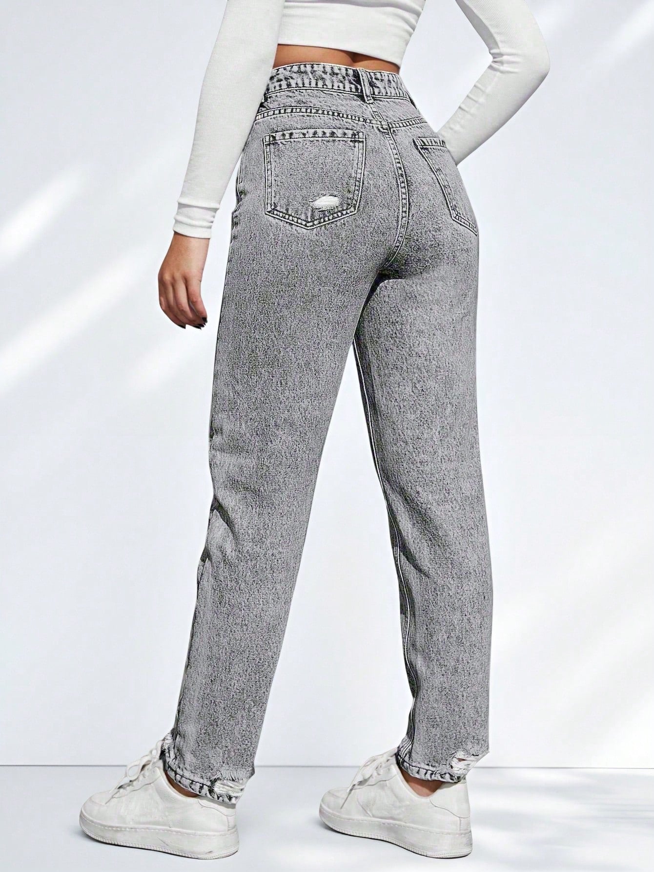 SHEIN EZwear Jeans décontractés polyvalents en denim avec jambes fuselées et poches pour femmes