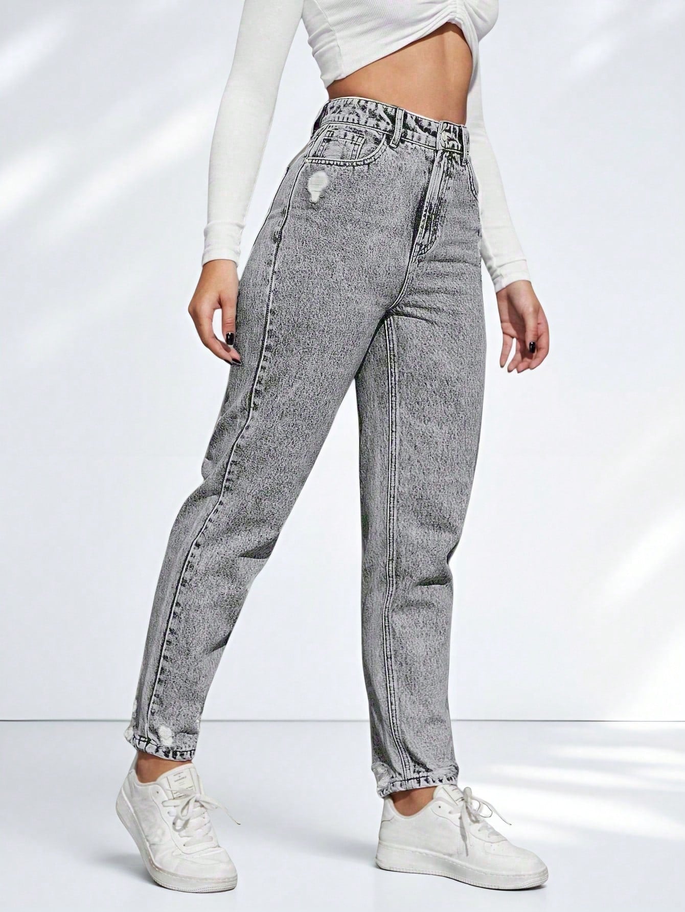 SHEIN EZwear Jeans décontractés polyvalents en denim avec jambes fuselées et poches pour femmes