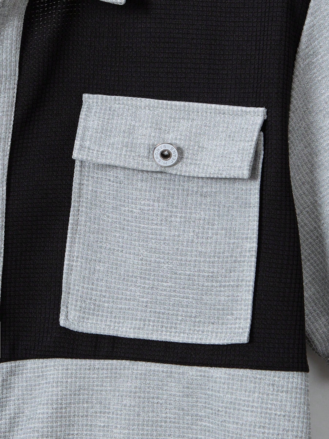 2 pièces Chemise décontractée mode homme avec boutons argentés contrastants, grandes poches et col châle + pantalon, tenue de printemps/été