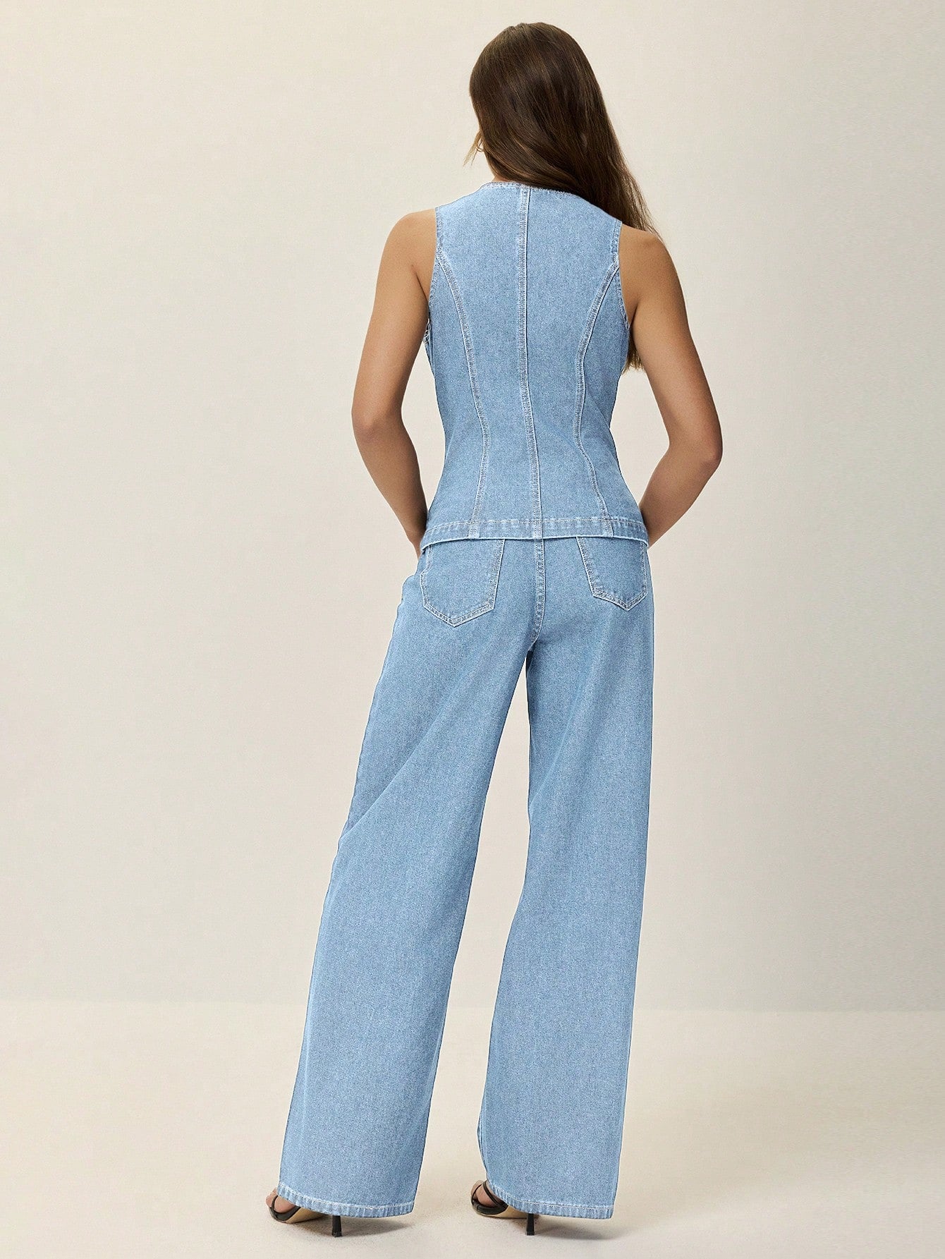 Poéselle Ensemble 2 pièces pour femmes : débardeur avec fente à la taille et boutons en métal, et jeans longs. Ensemble en denim élégant, jeans à jambe large et ample, jeans taille haute pour femmes, FW25