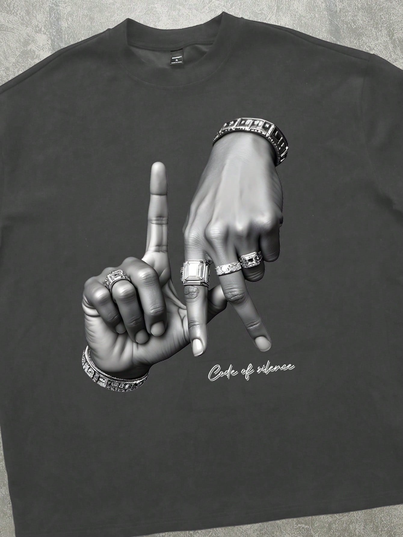 T-shirt noir imprimé de geste de la main pour hommes