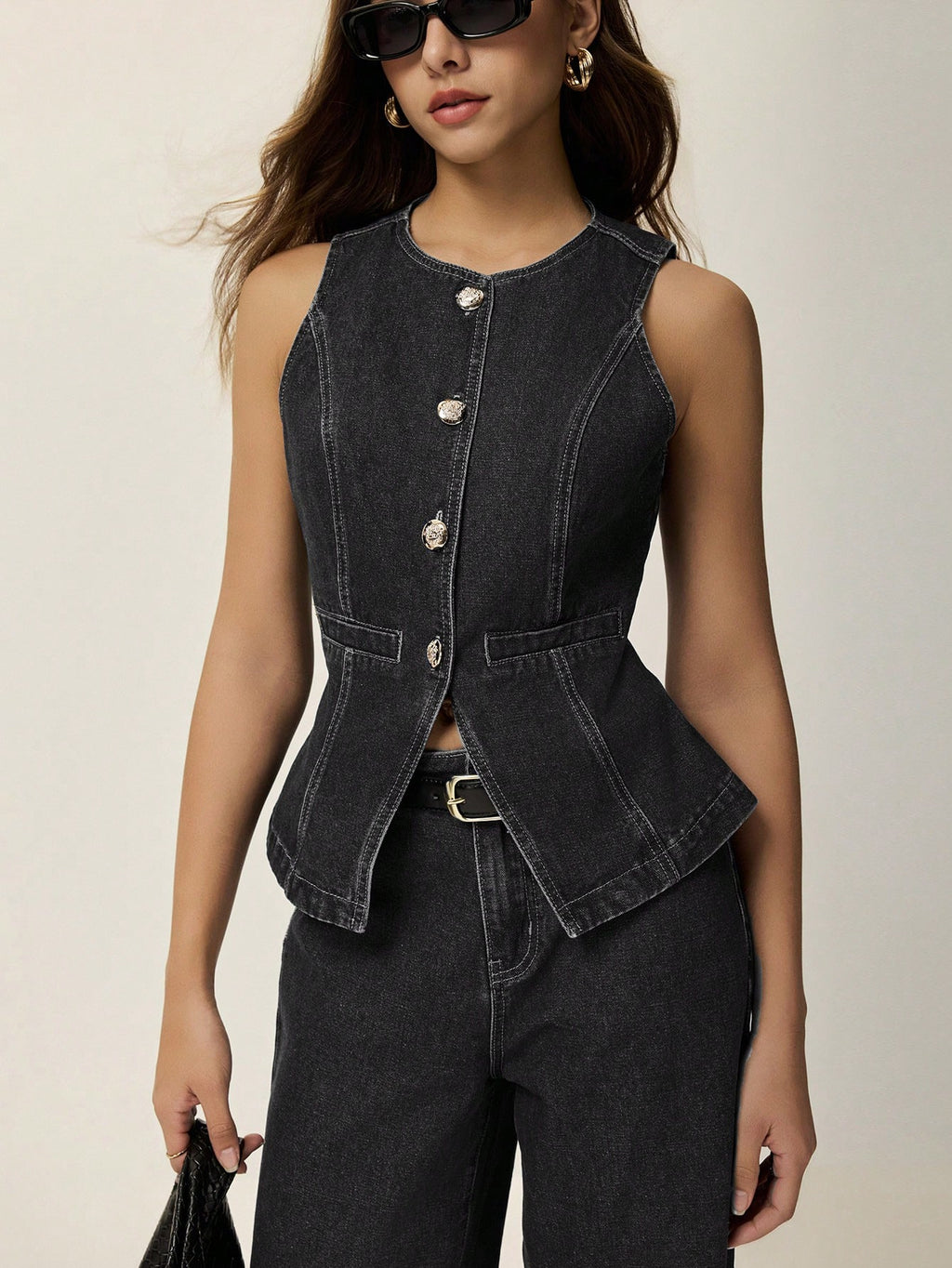 Poéselle Ensemble 2 pièces pour femmes : débardeur avec fente à la taille et boutons en métal, et jeans longs. Ensemble en denim élégant, jeans à jambe large et ample, jeans taille haute pour femmes, FW25