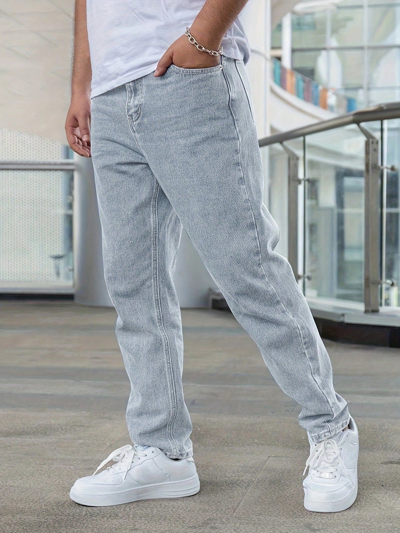 Jeans décontractés mode homme, style minimaliste Coupe globale/tout
