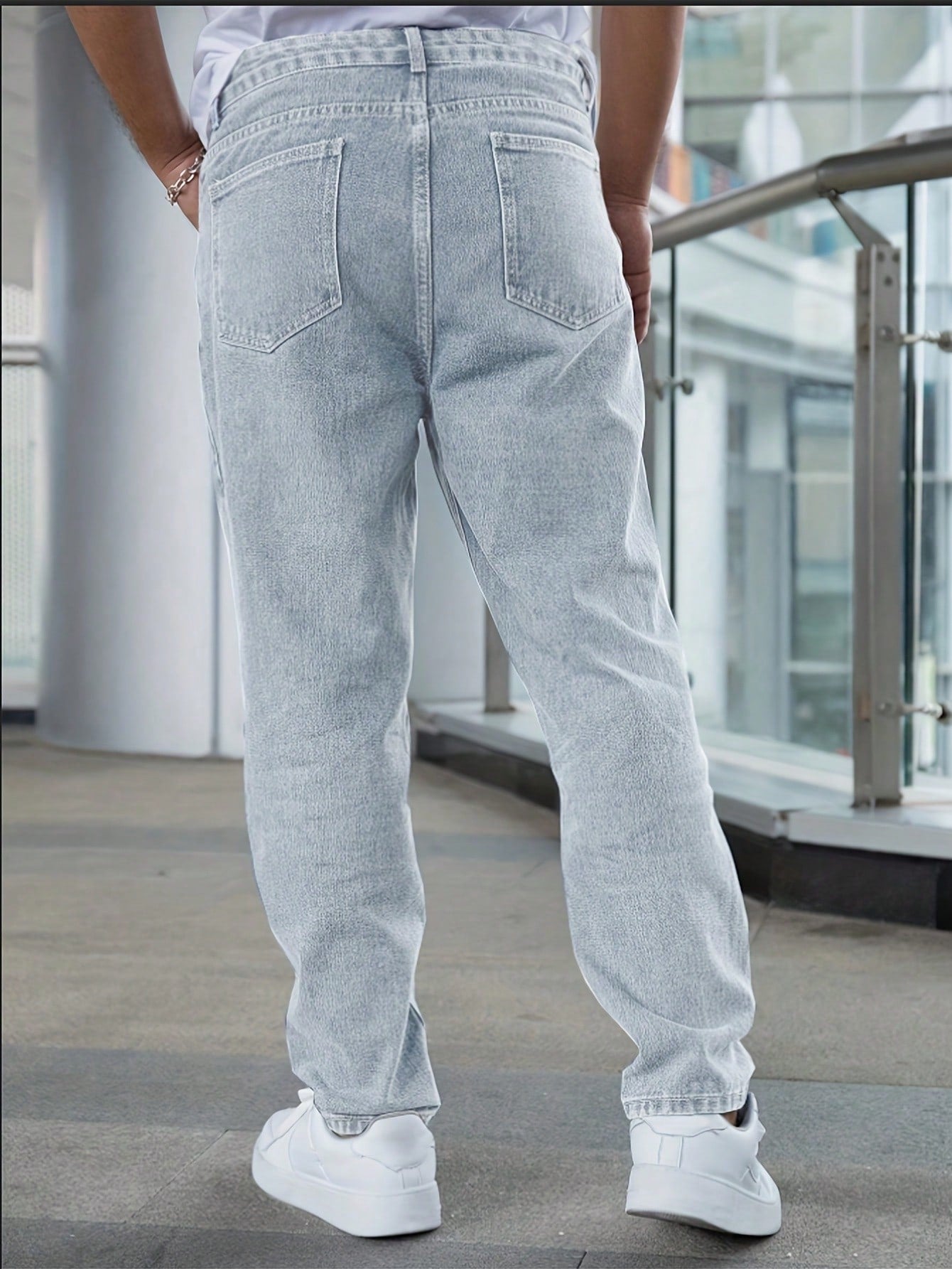 Jeans décontractés mode homme, style minimaliste Coupe globale/tout