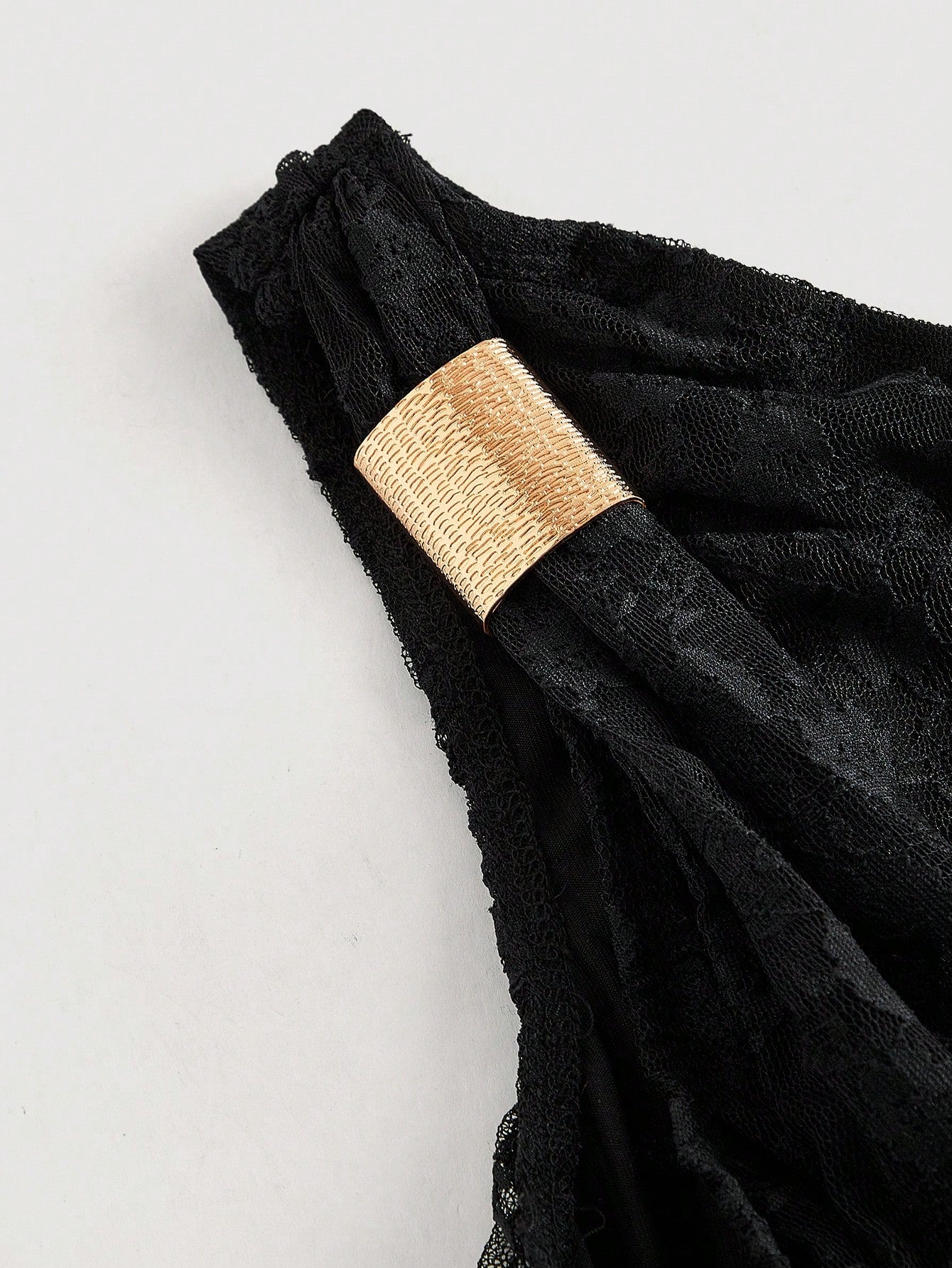 SHEIN MOD Robe mi-longue élégante pour femmes, coupe ajustée, col asymétrique, froncée, de couleur unie
