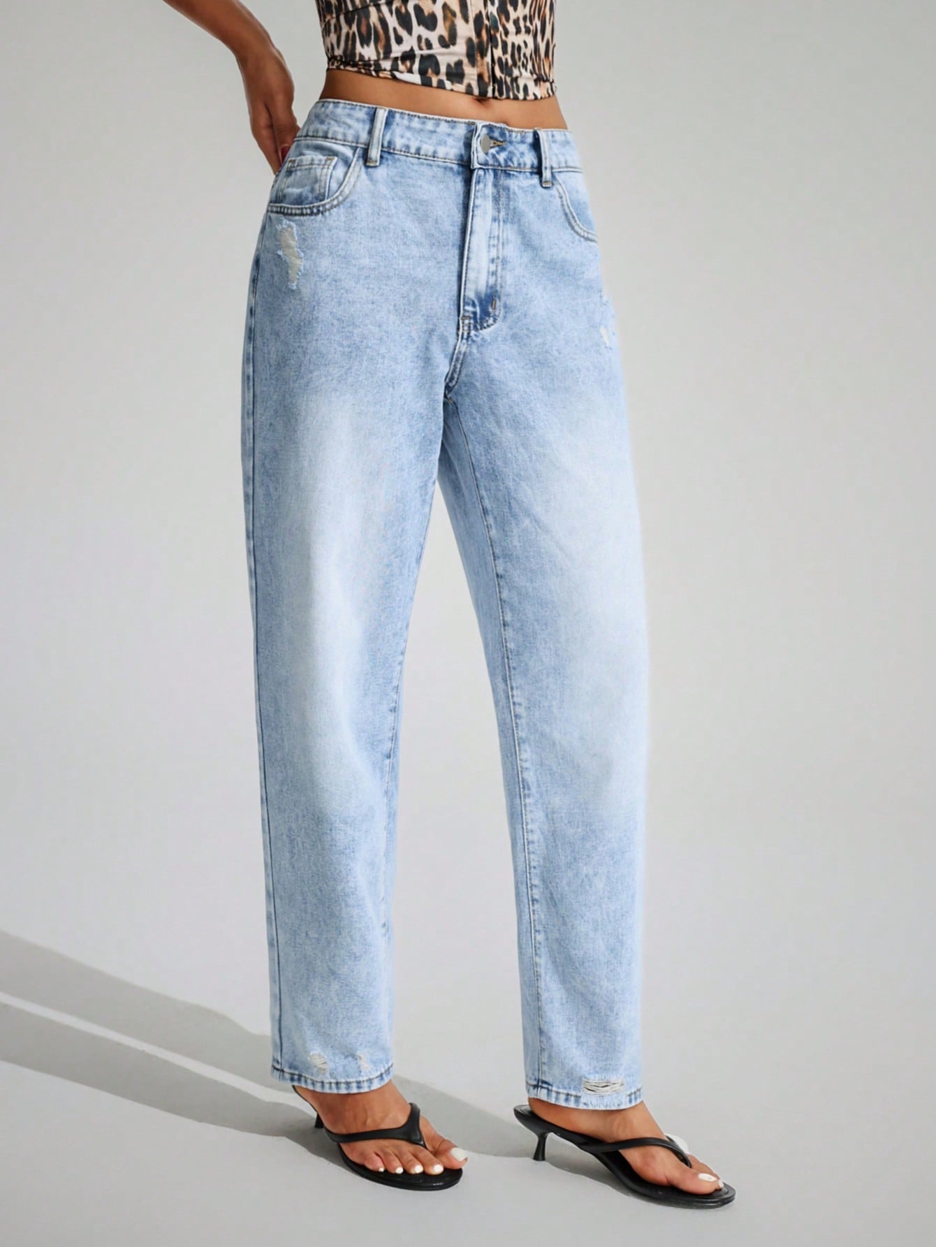SHEIN EZwear Jeans décontractés polyvalents en denim avec jambes fuselées et poches pour femmes