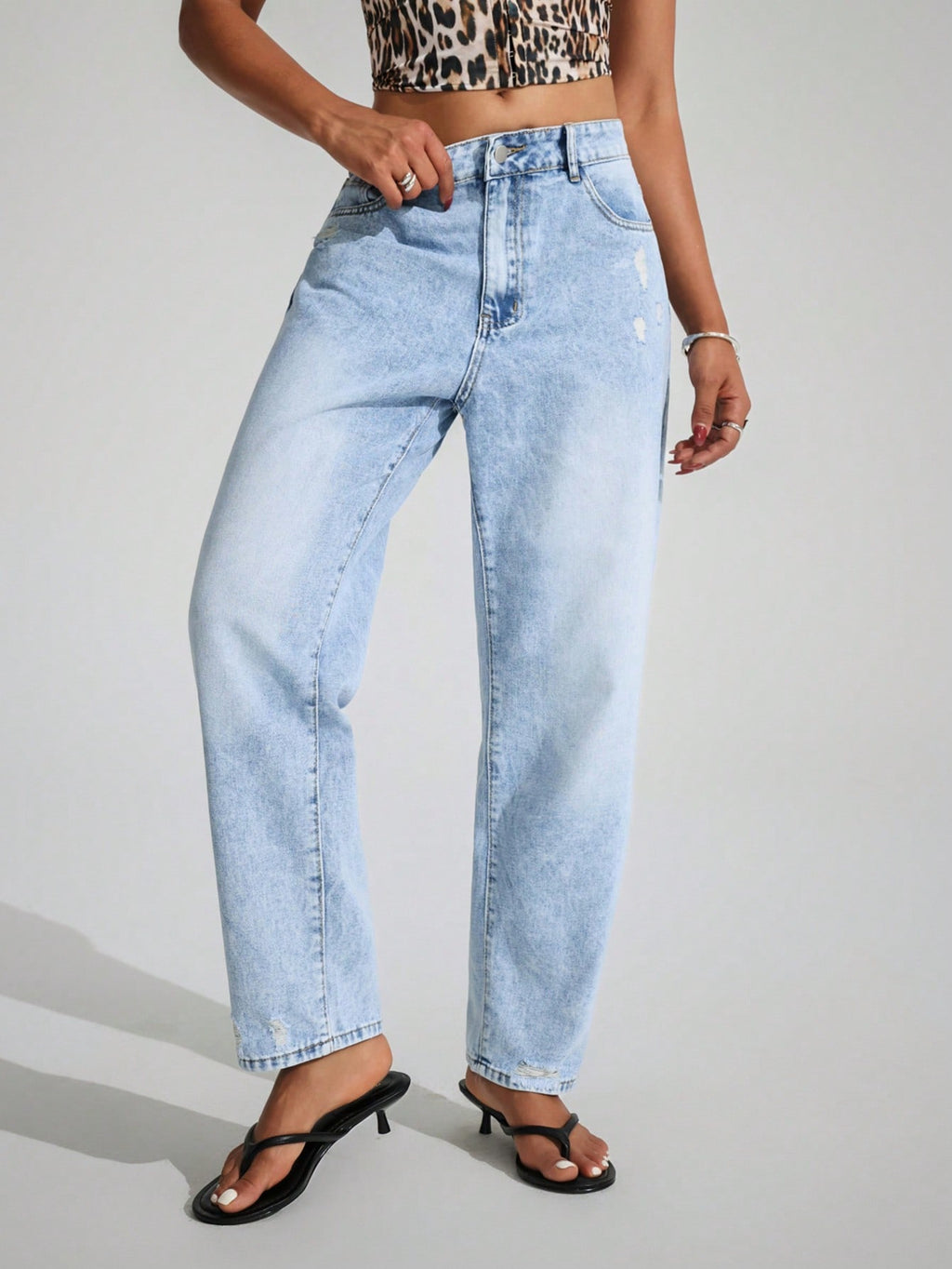 SHEIN EZwear Jeans décontractés polyvalents en denim avec jambes fuselées et poches pour femmes