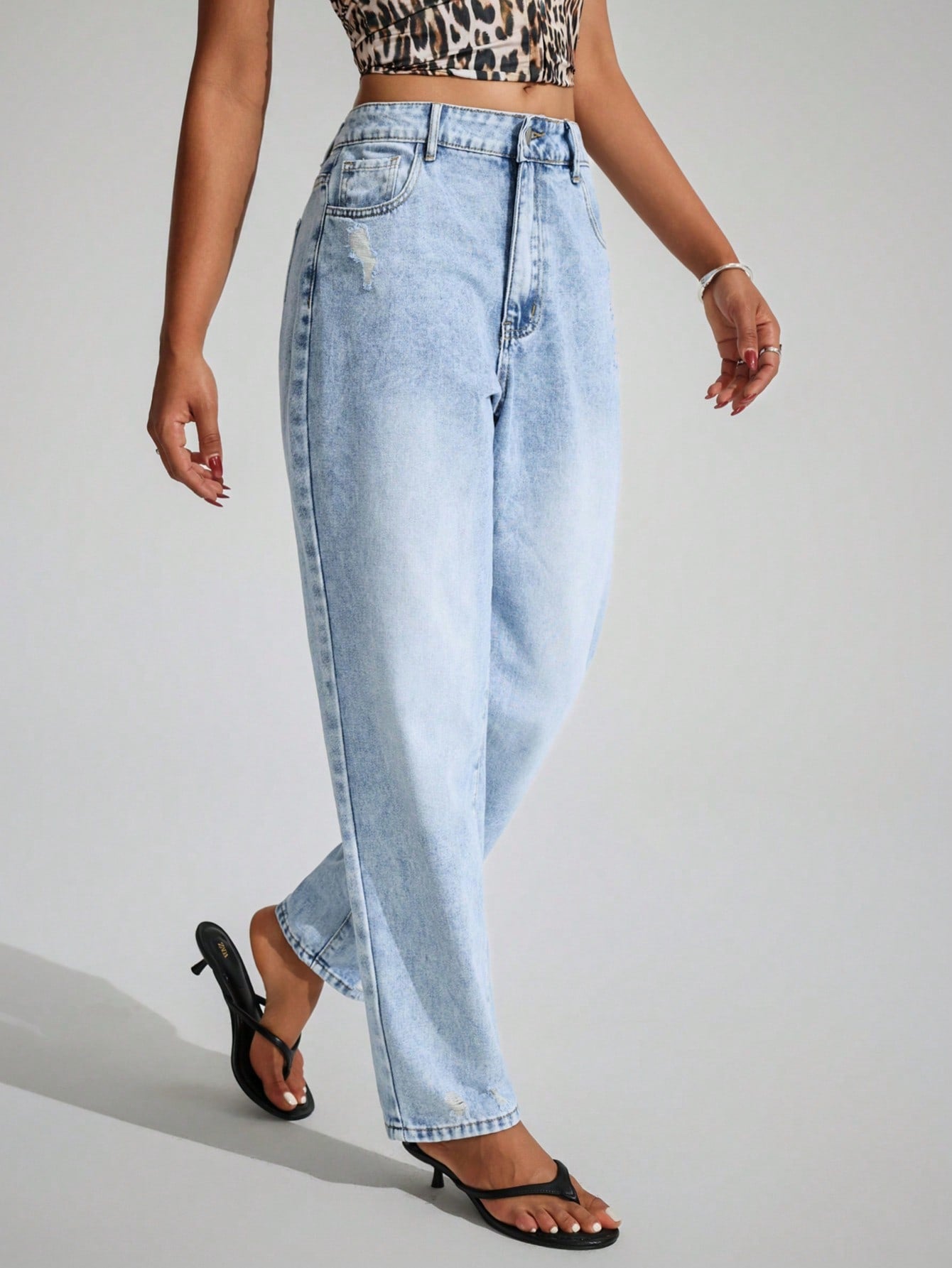 SHEIN EZwear Jeans décontractés polyvalents en denim avec jambes fuselées et poches pour femmes
